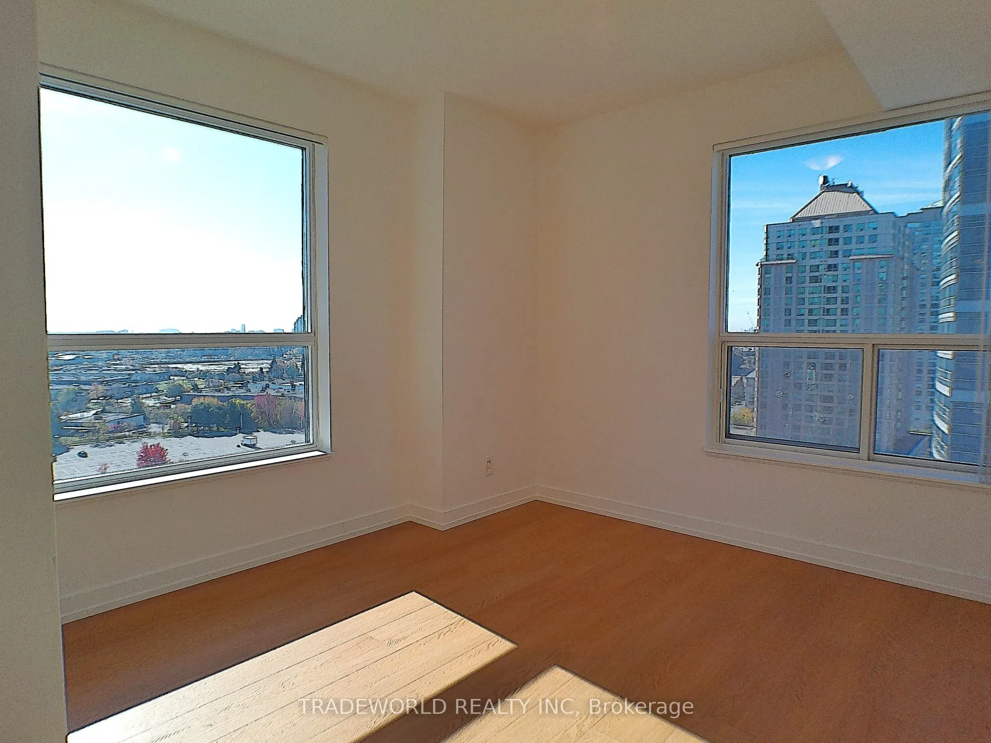 38 Lee Centre Drive #1610
