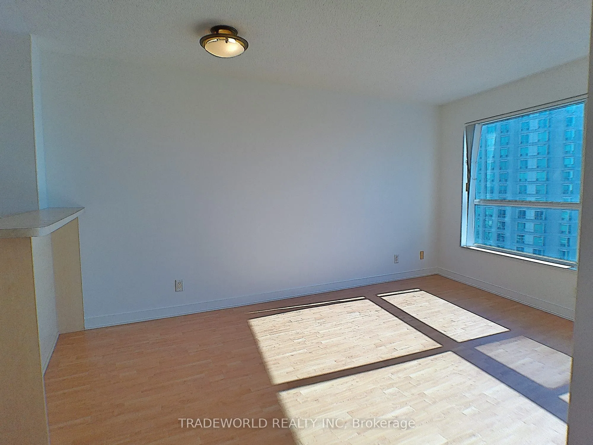 38 Lee Centre Drive #1610