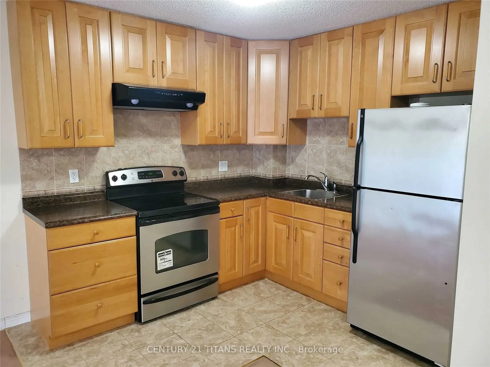 105 Wilkes Crescent