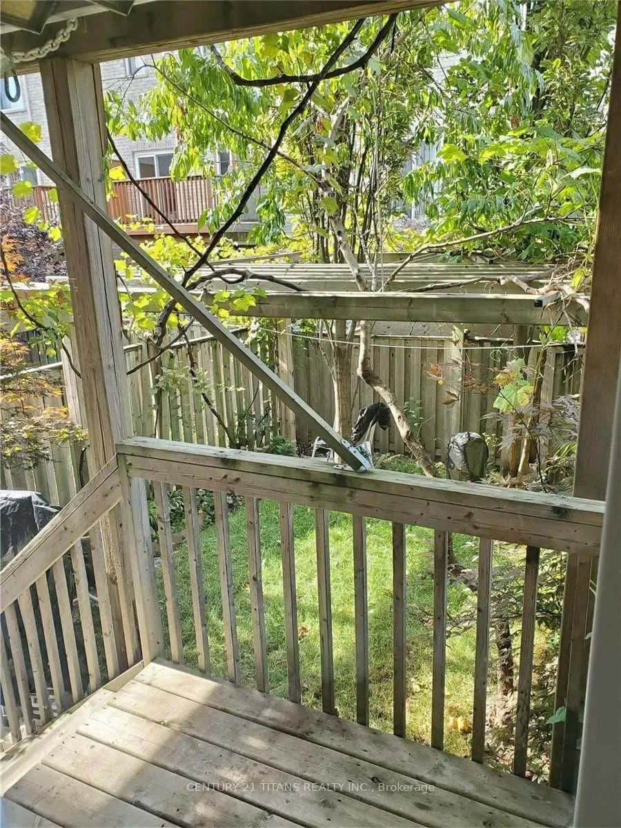 105 Wilkes Crescent