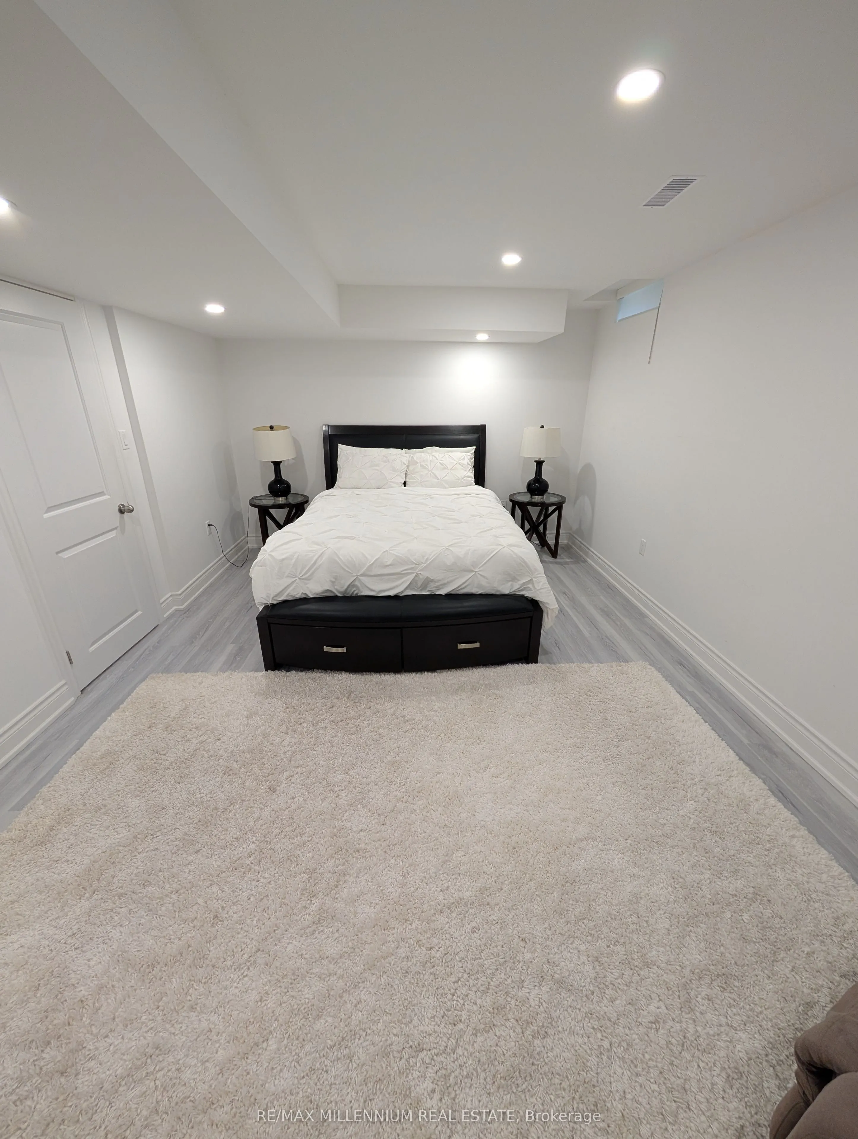 62 Seward Crescent #Basement