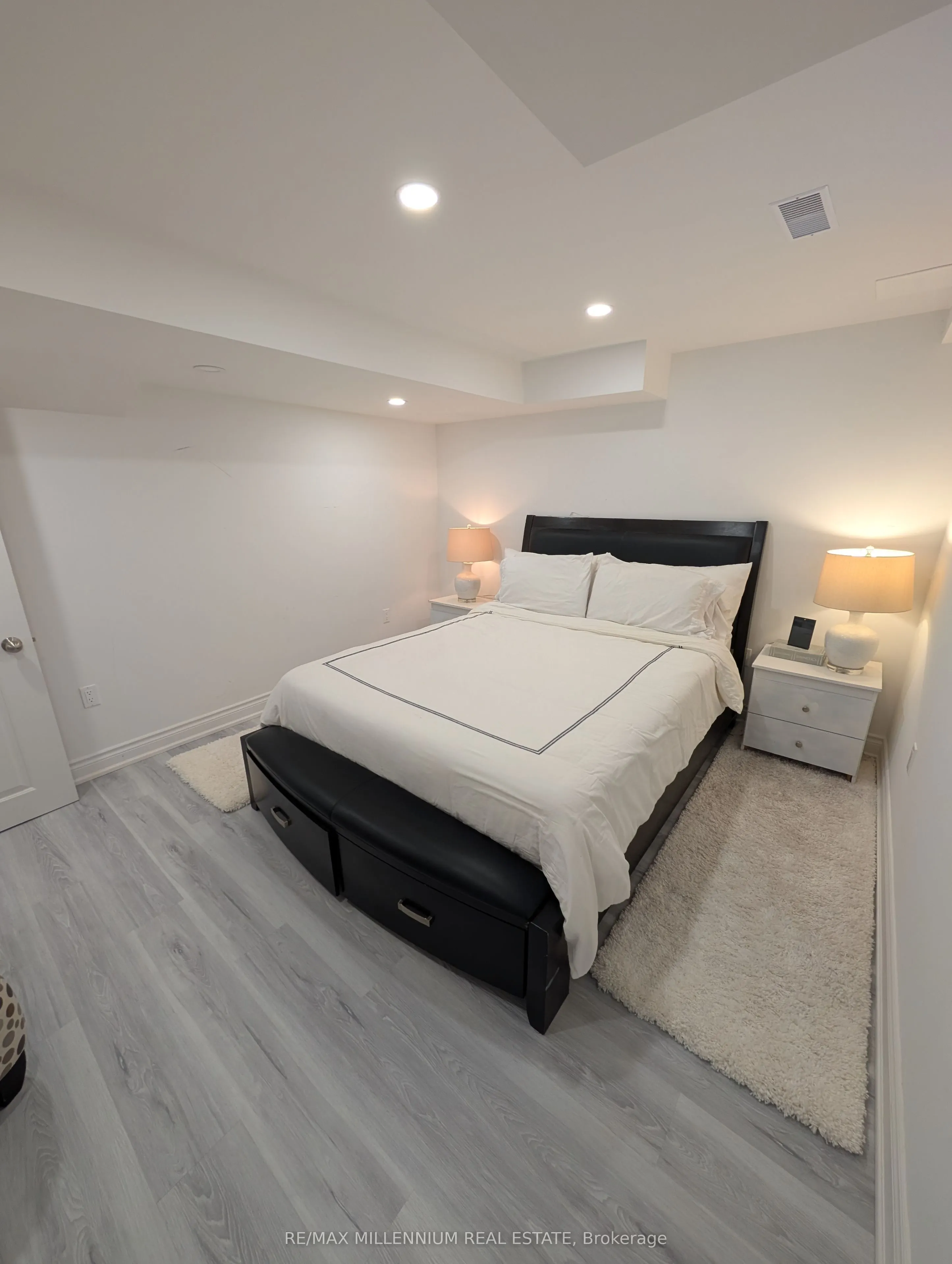 62 Seward Crescent #Basement