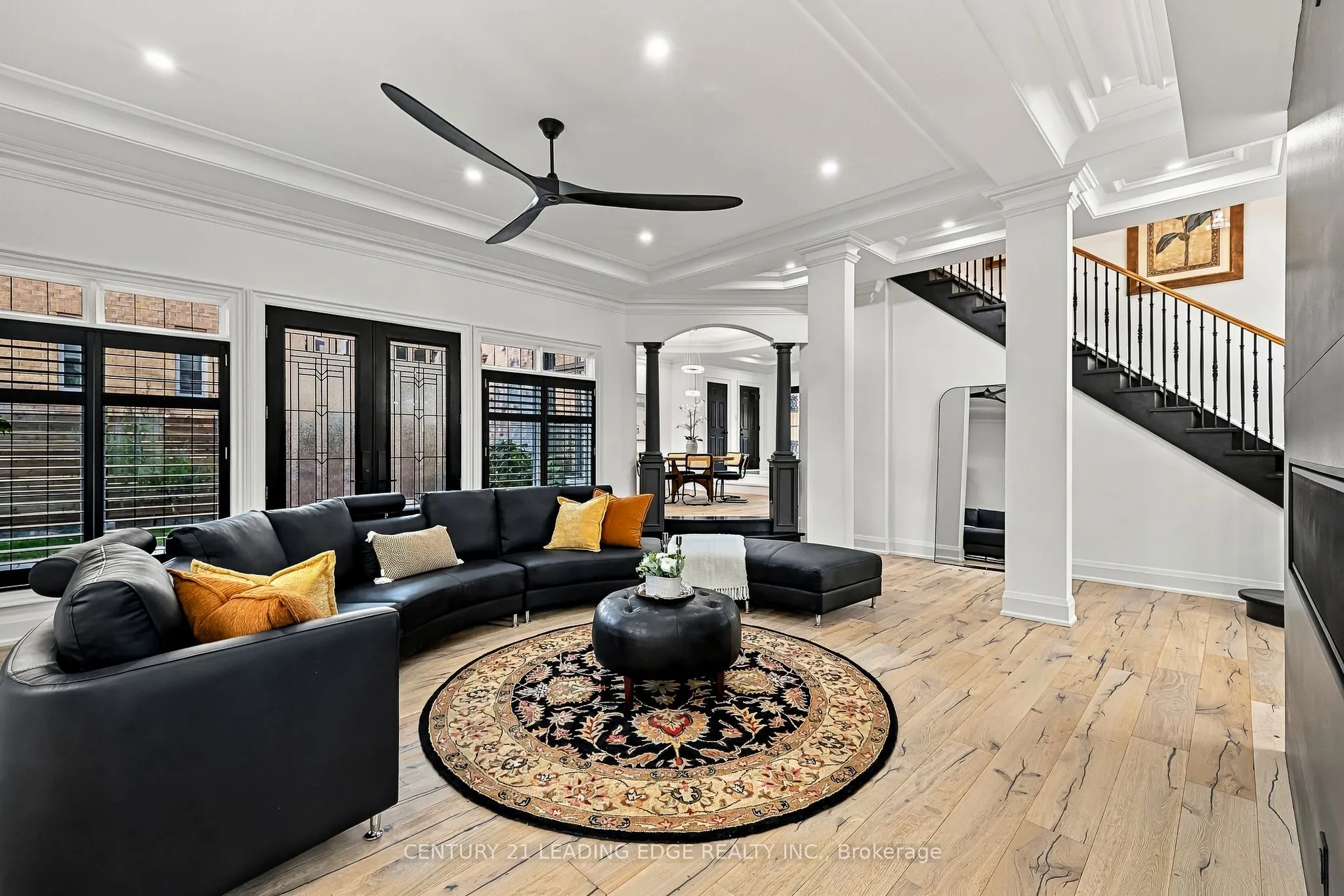 134 Front Street E