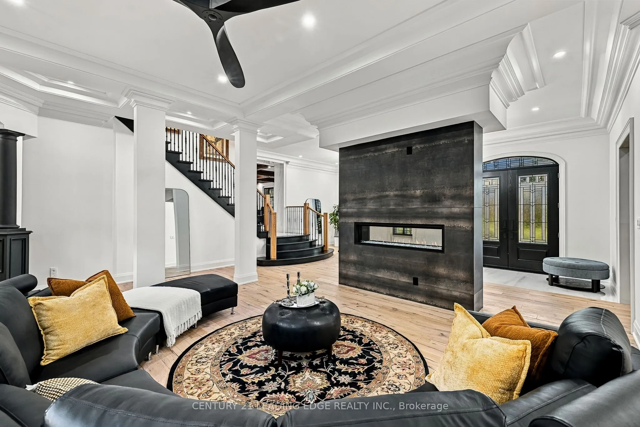 134 Front Street E