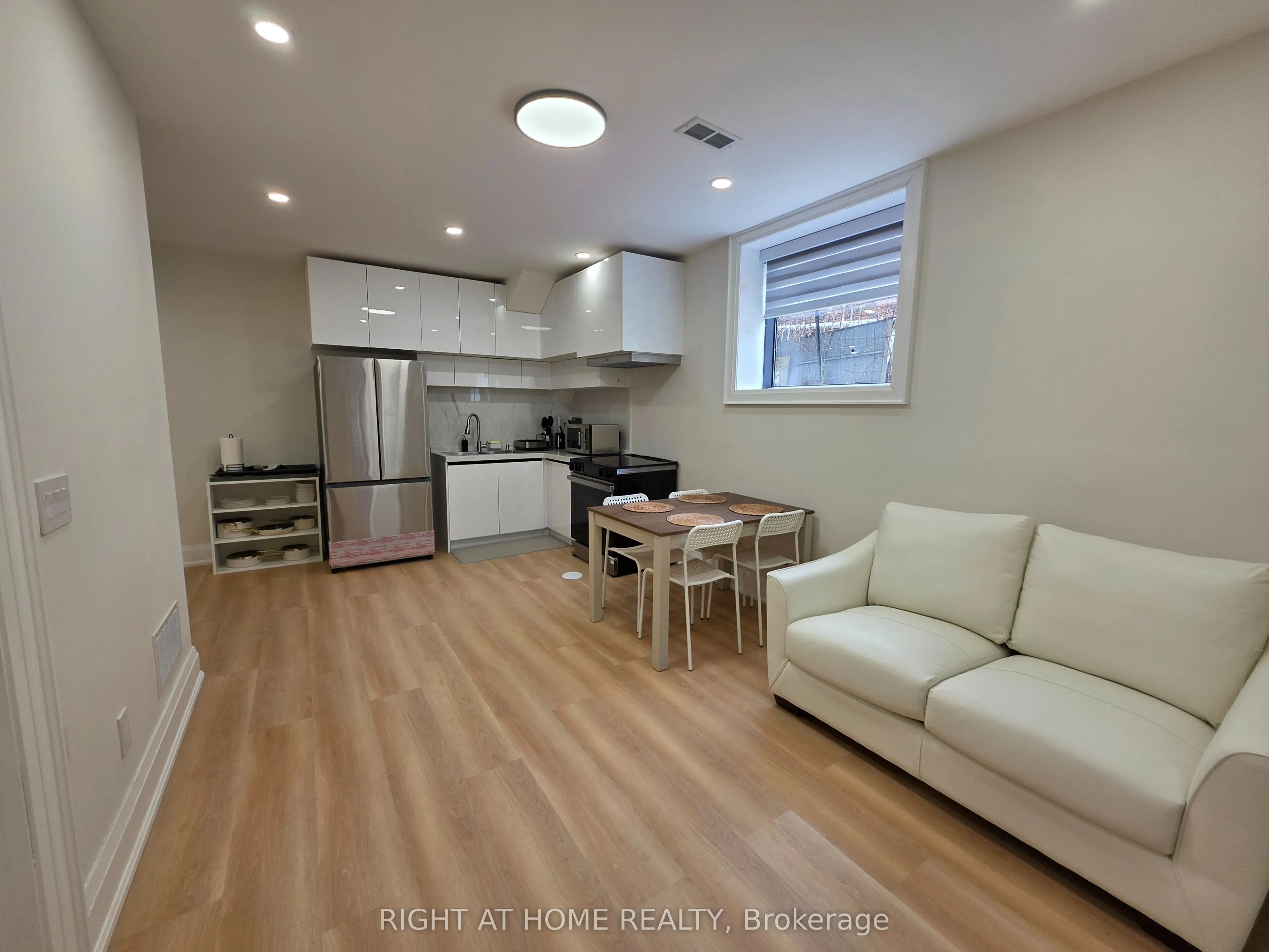 247 Ferris Road