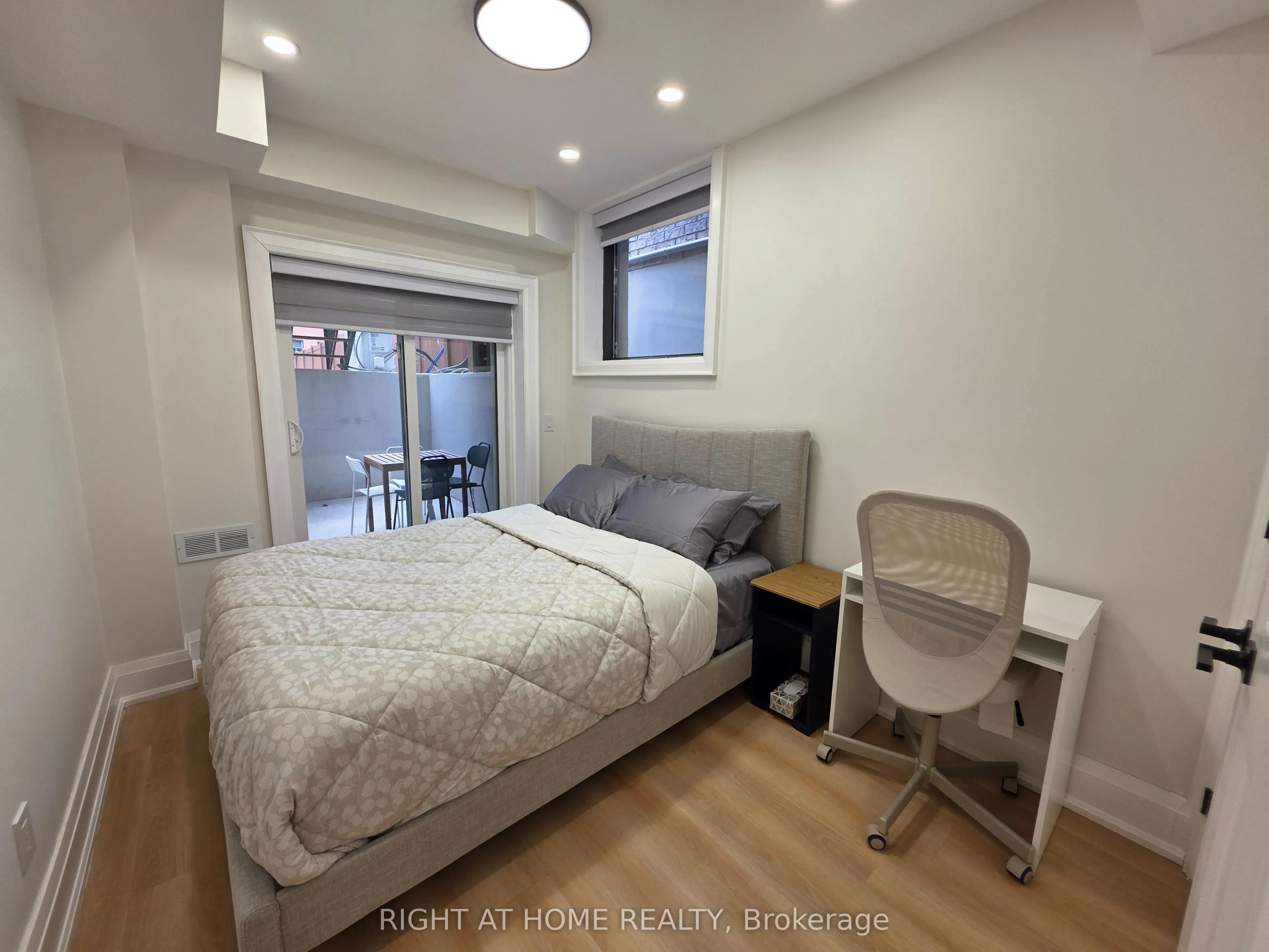 247 Ferris Road