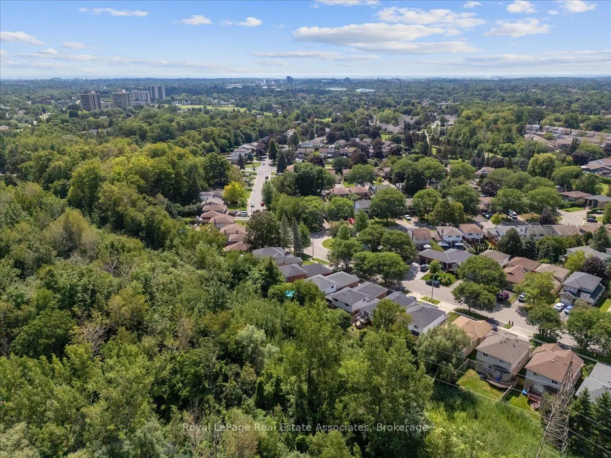 1464 Trowbridge Drive