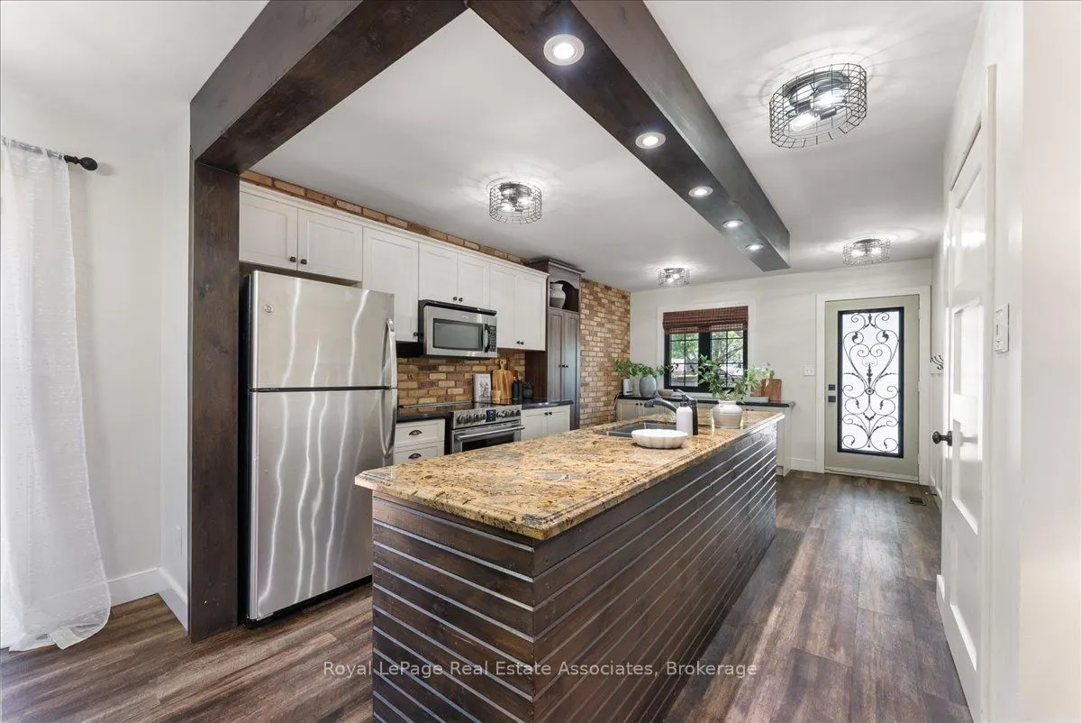 1464 Trowbridge Drive