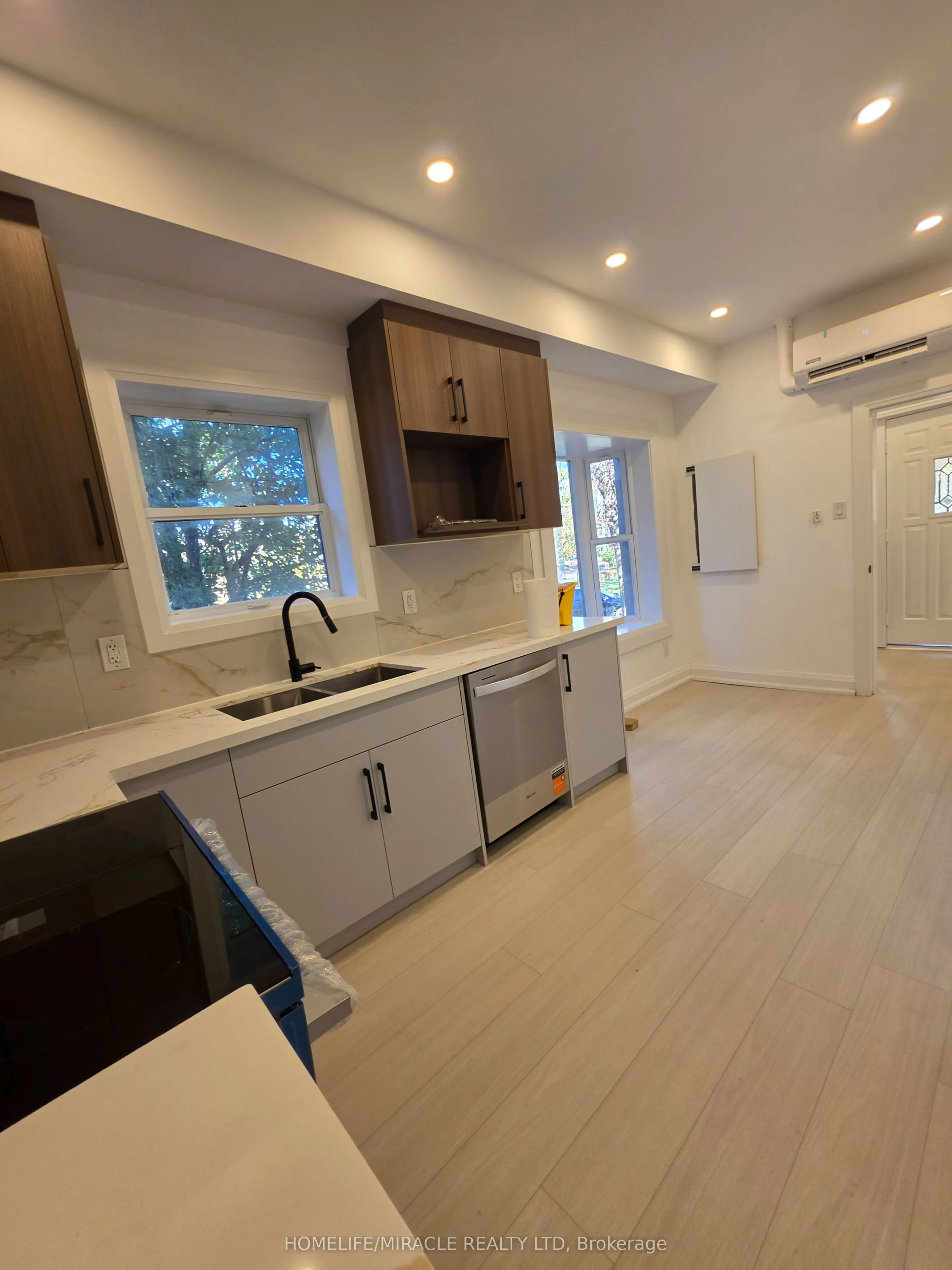 22 Rossander Court #Main - U-1