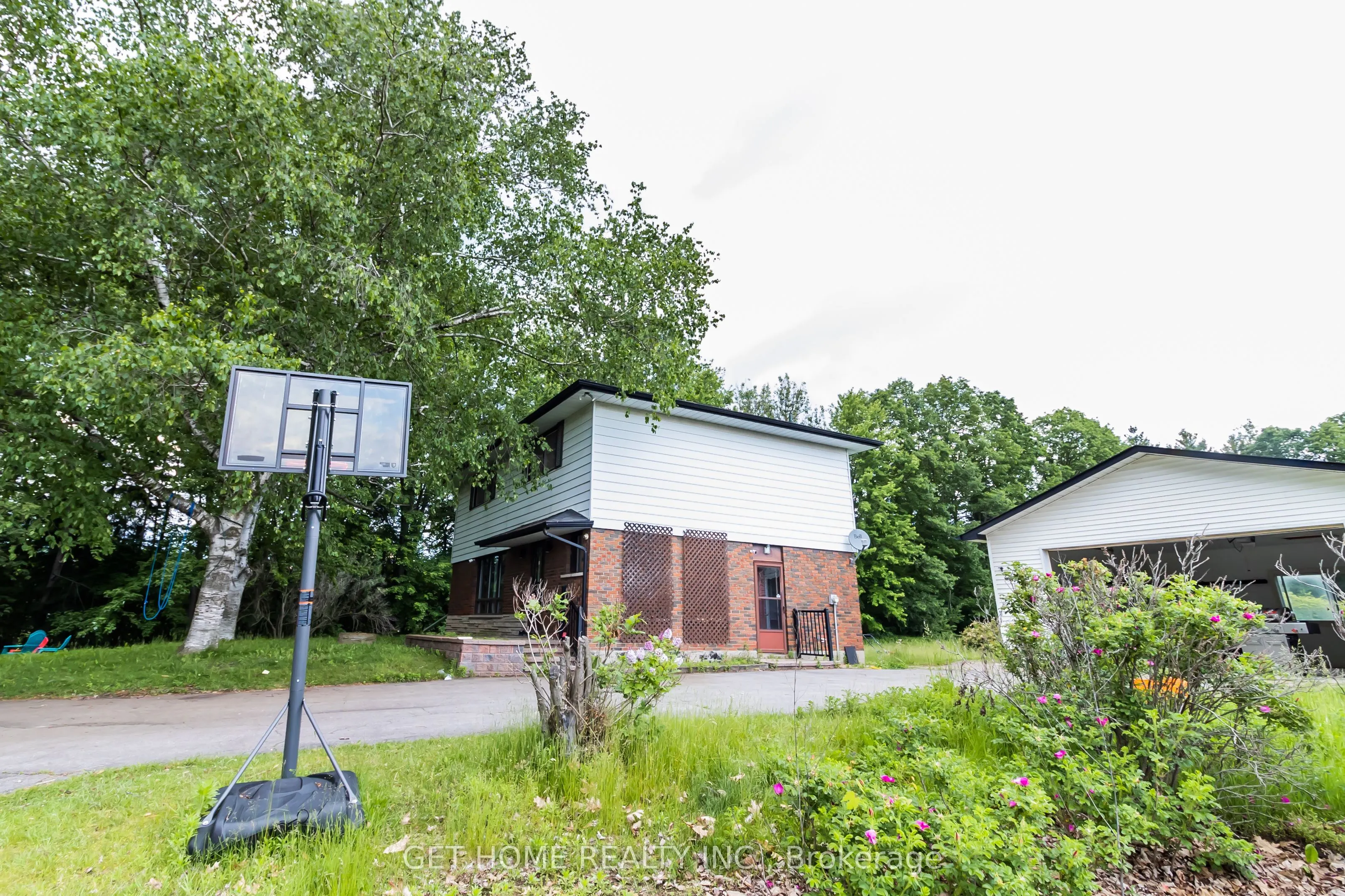 4475 Country Lane E