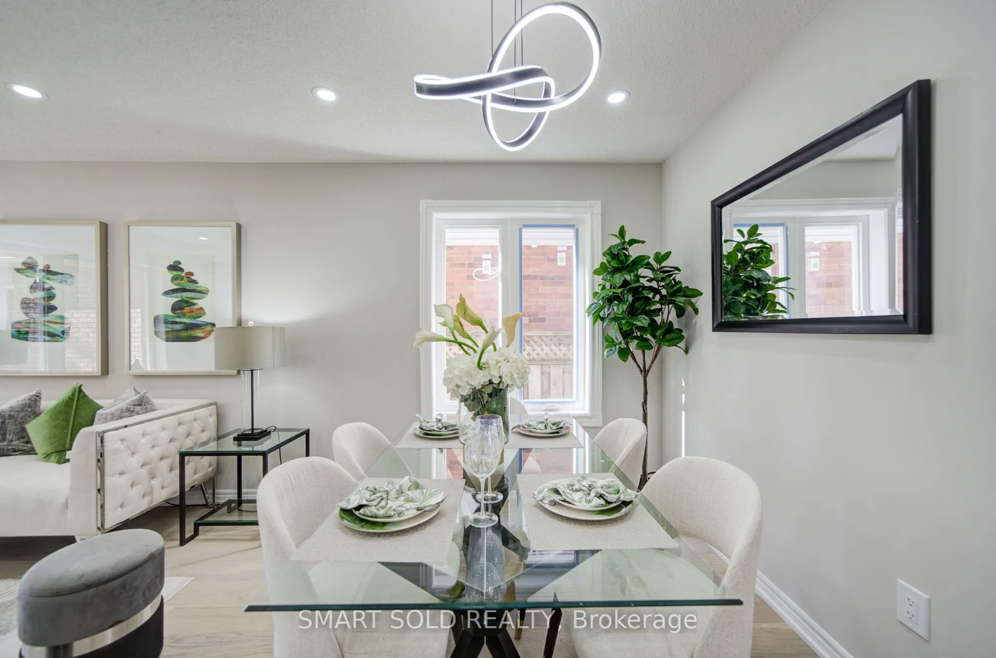 32 Brockman Crescent