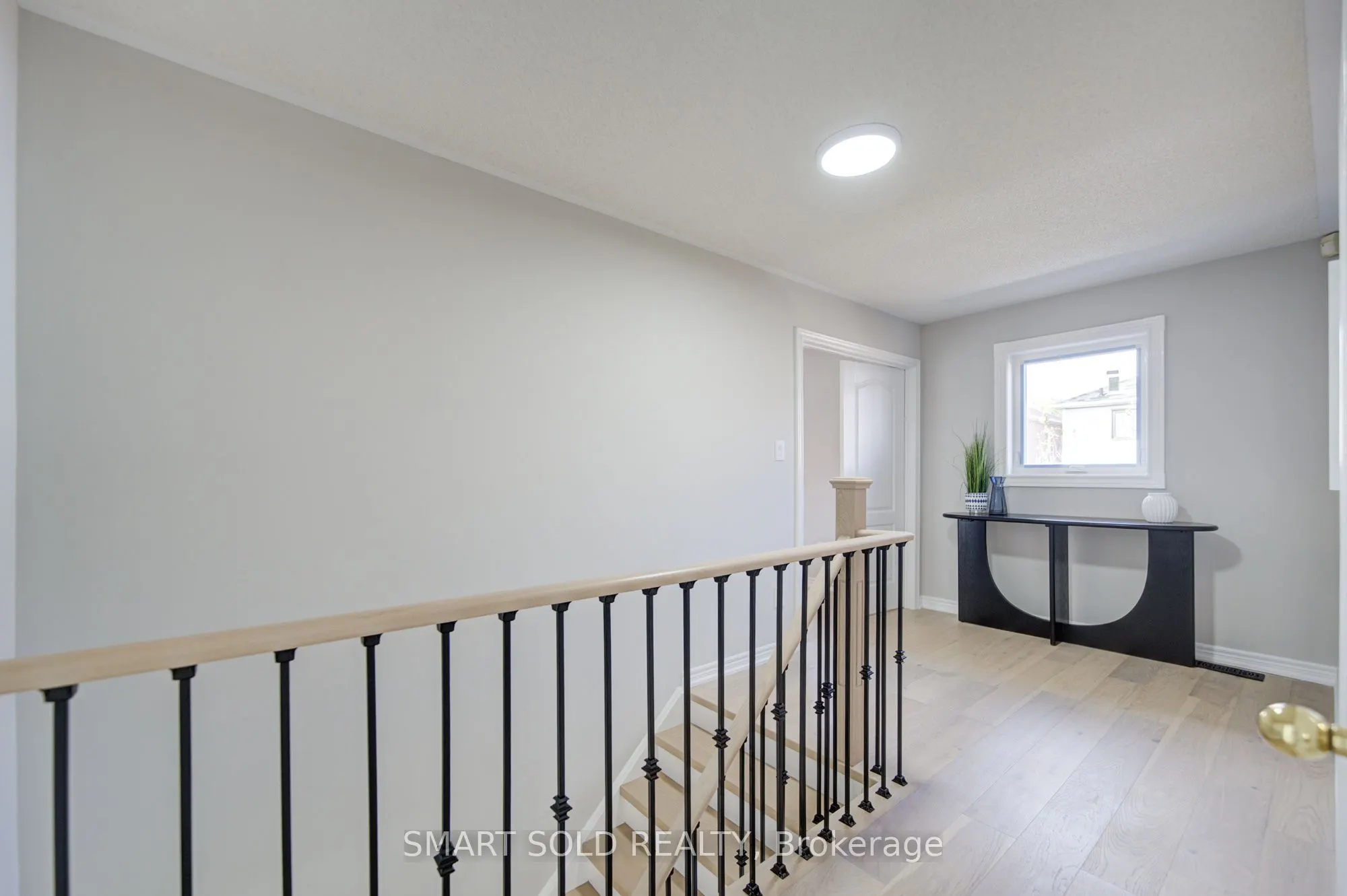 32 Brockman Crescent