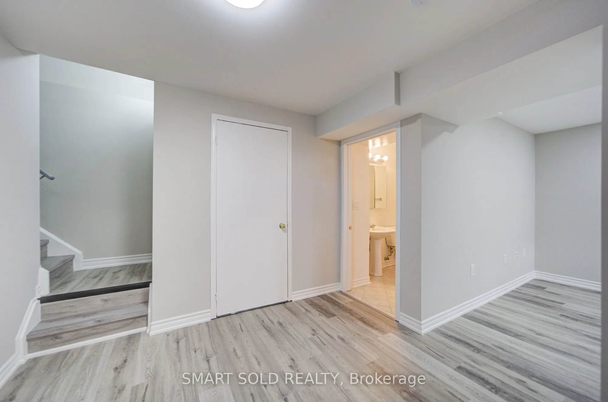 32 Brockman Crescent