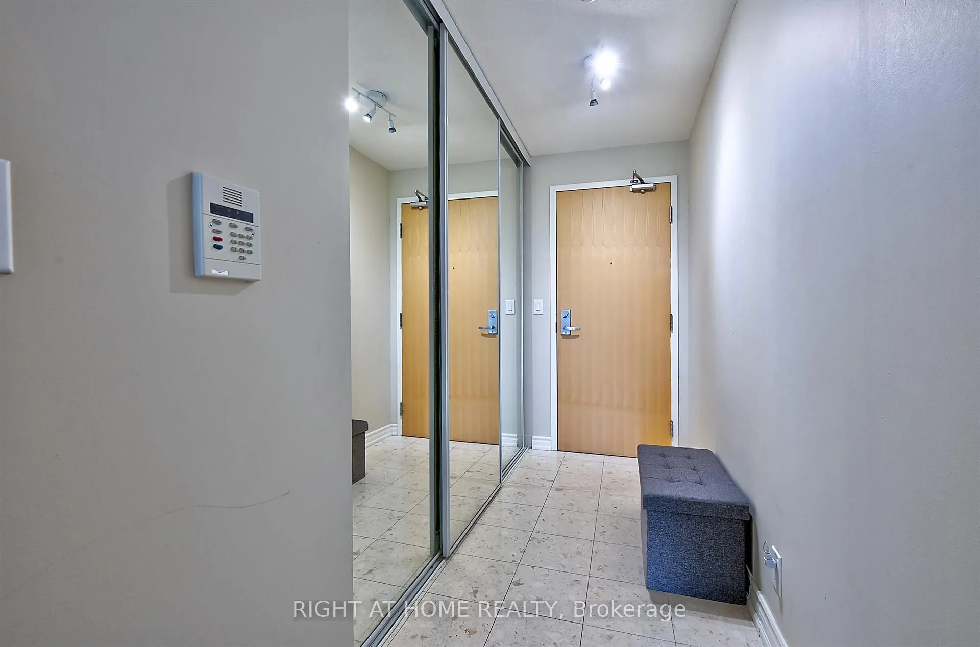 68 Grangeway Avenue #1612