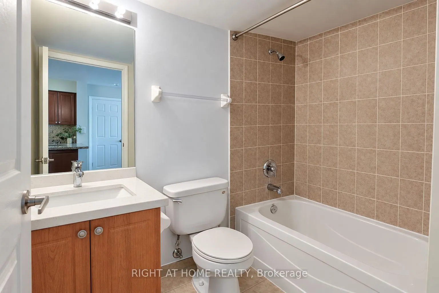 68 Grangeway Avenue #1612