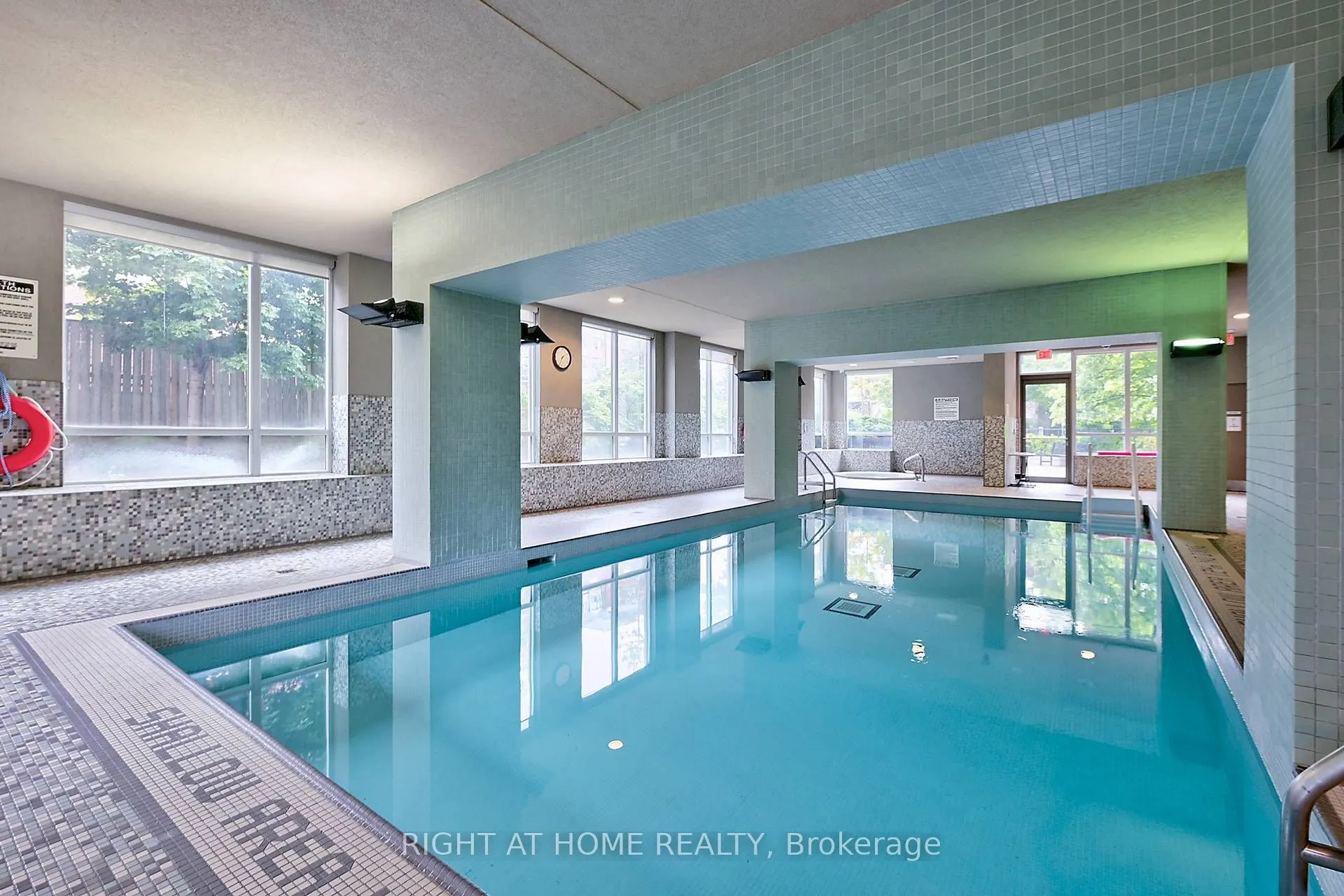 68 Grangeway Avenue #1612