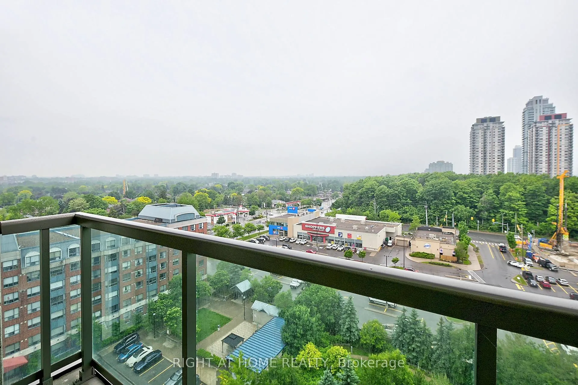 68 Grangeway Avenue #1612