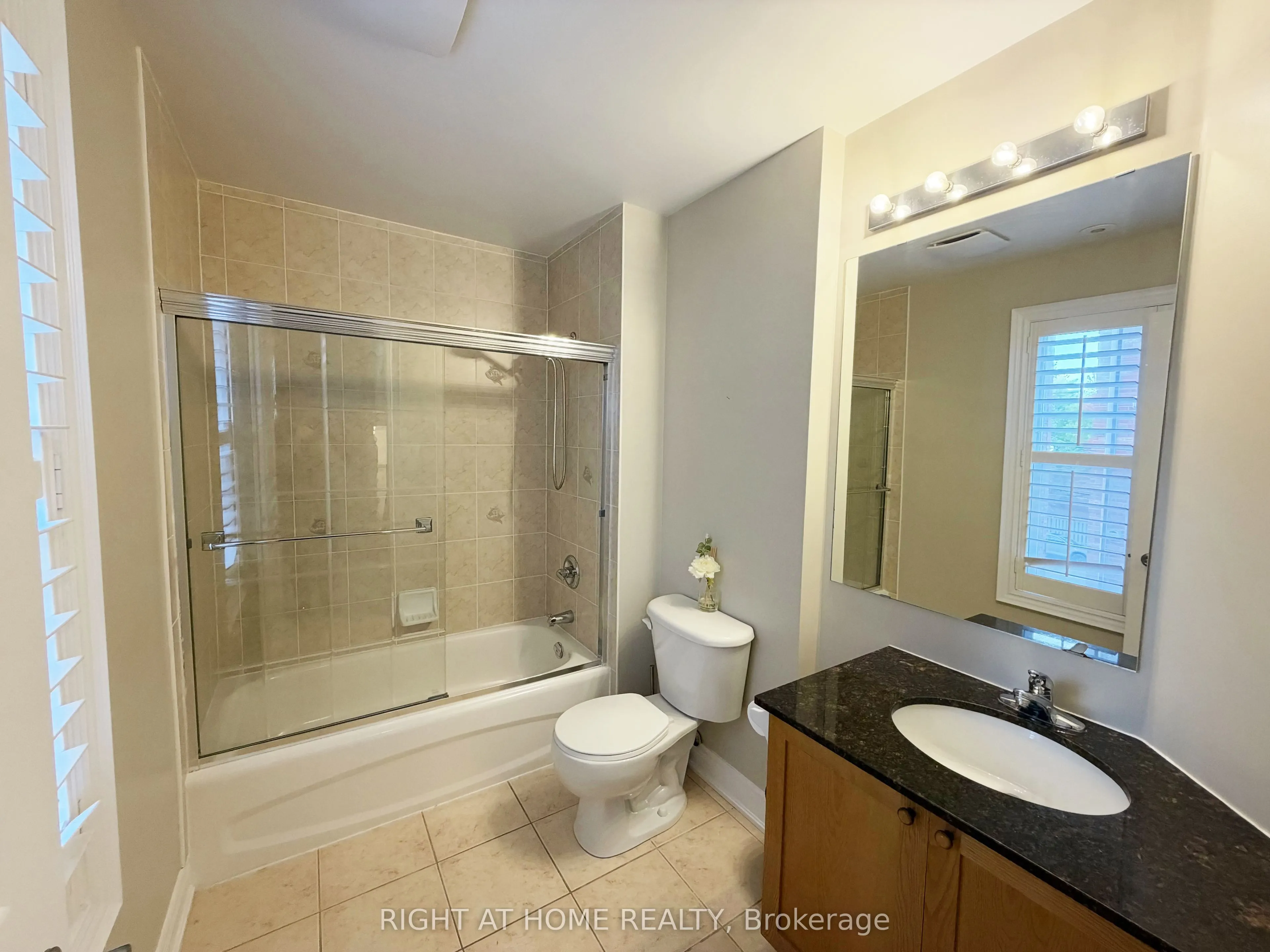 1 Fairhead Mews