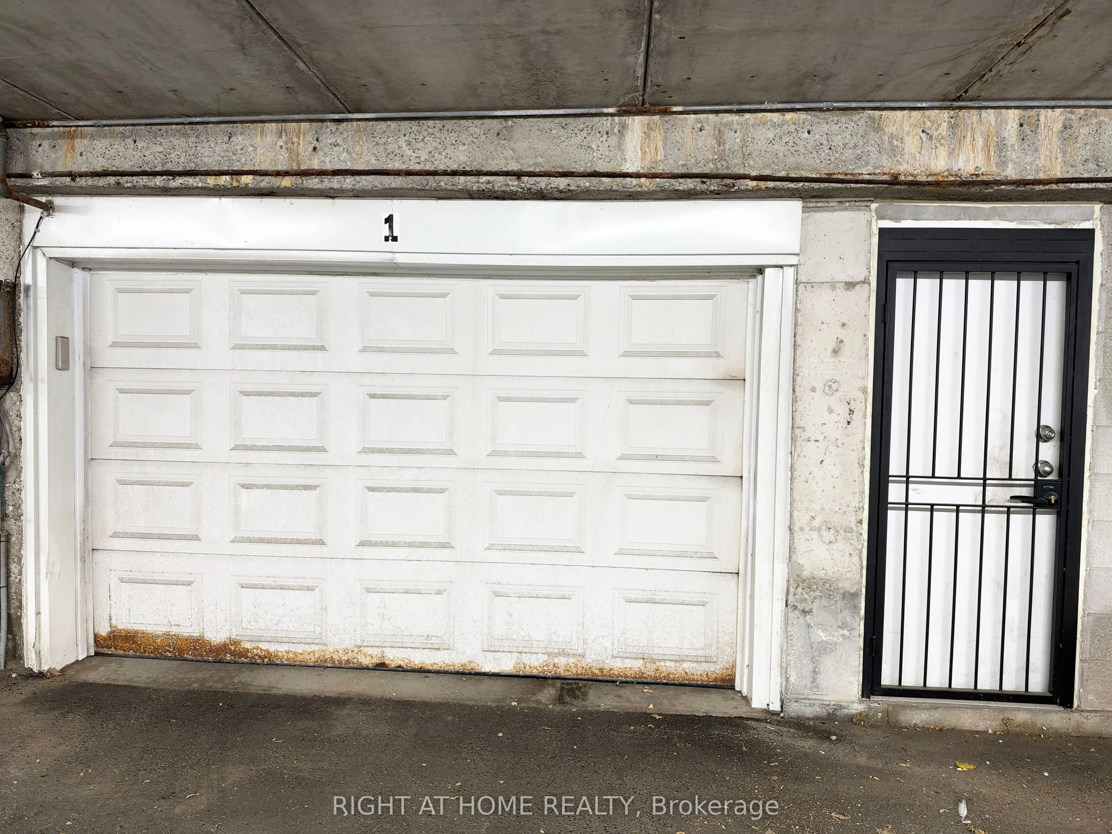 1 Fairhead Mews
