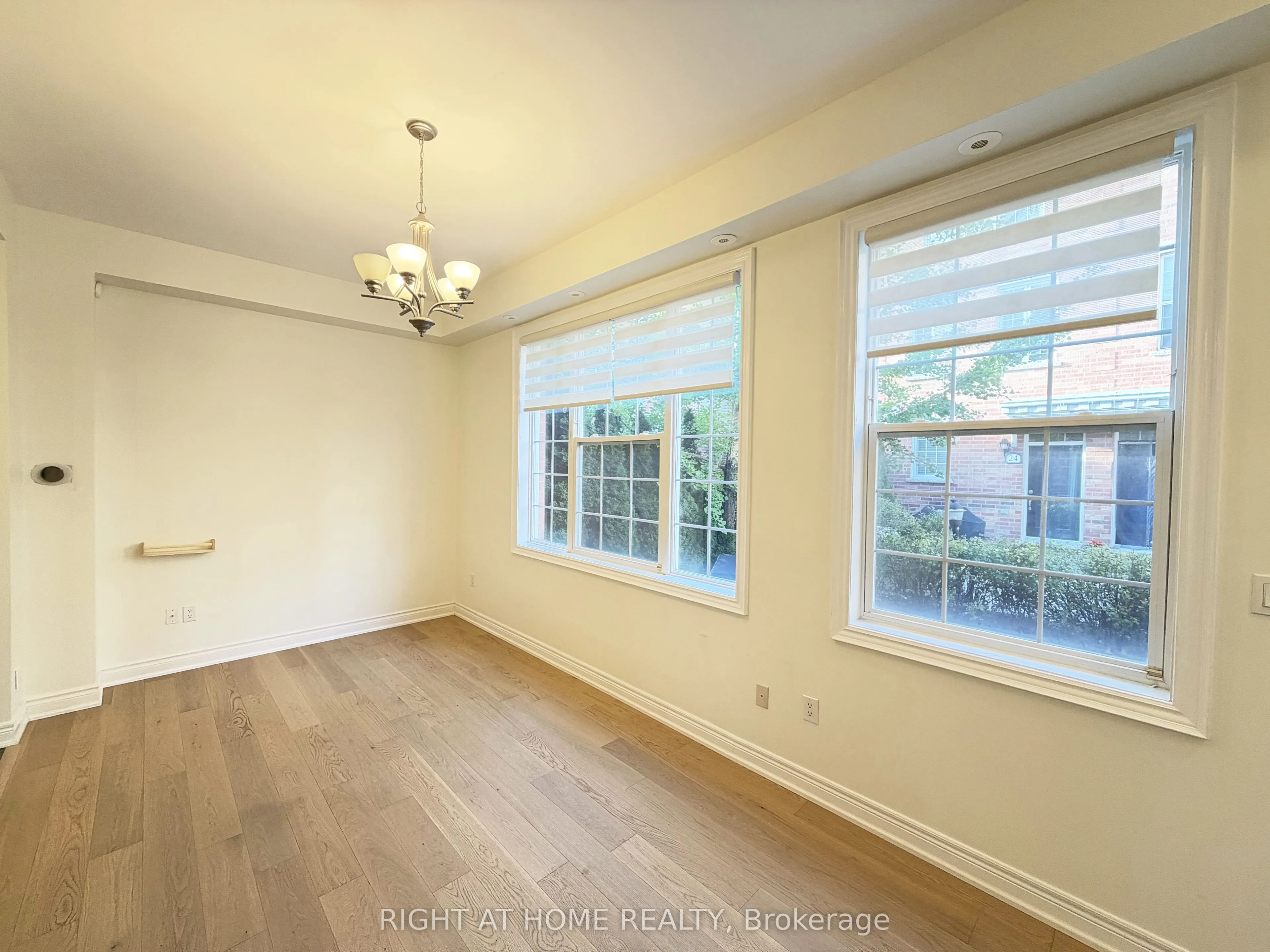 1 Fairhead Mews