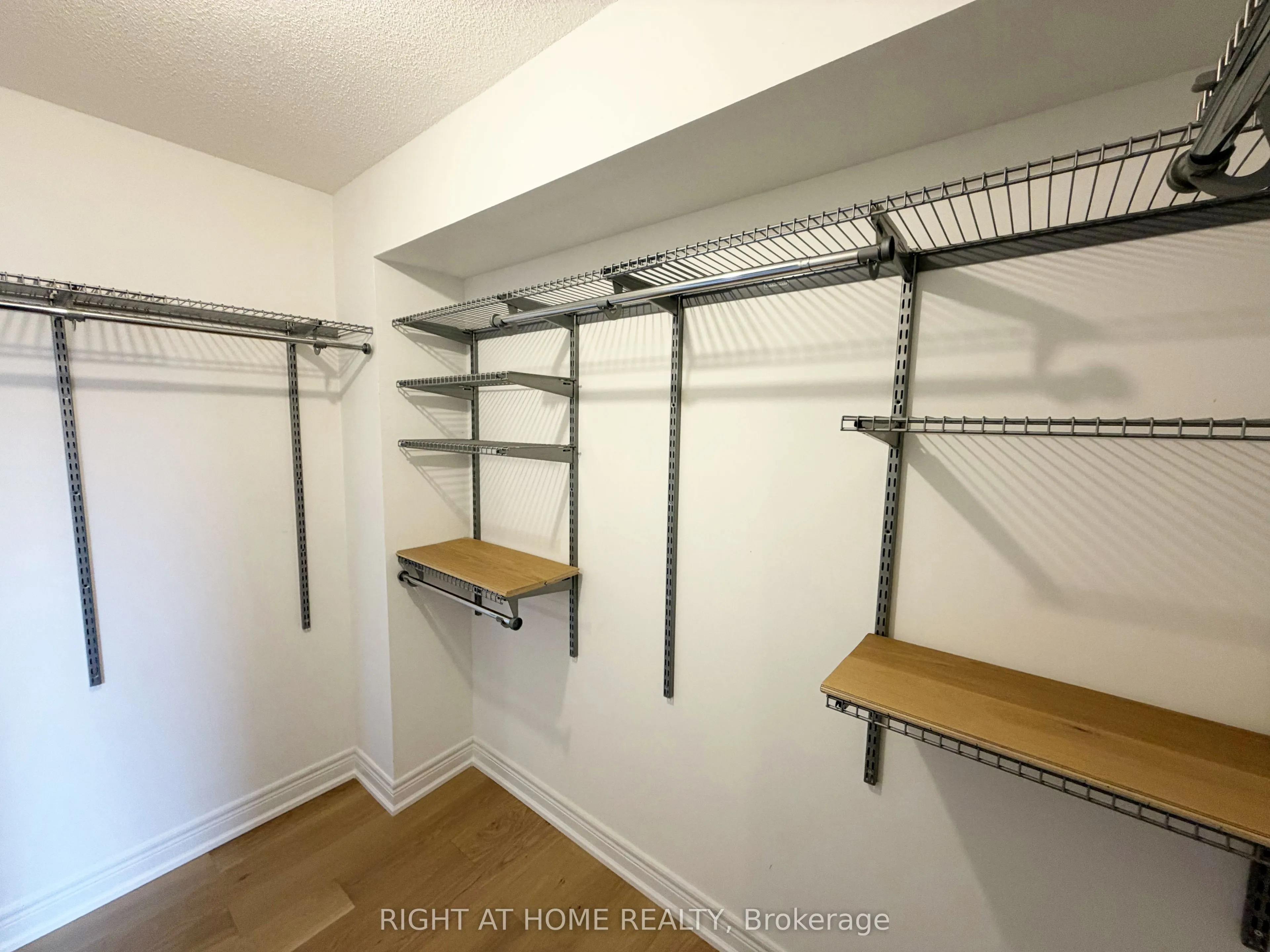 1 Fairhead Mews