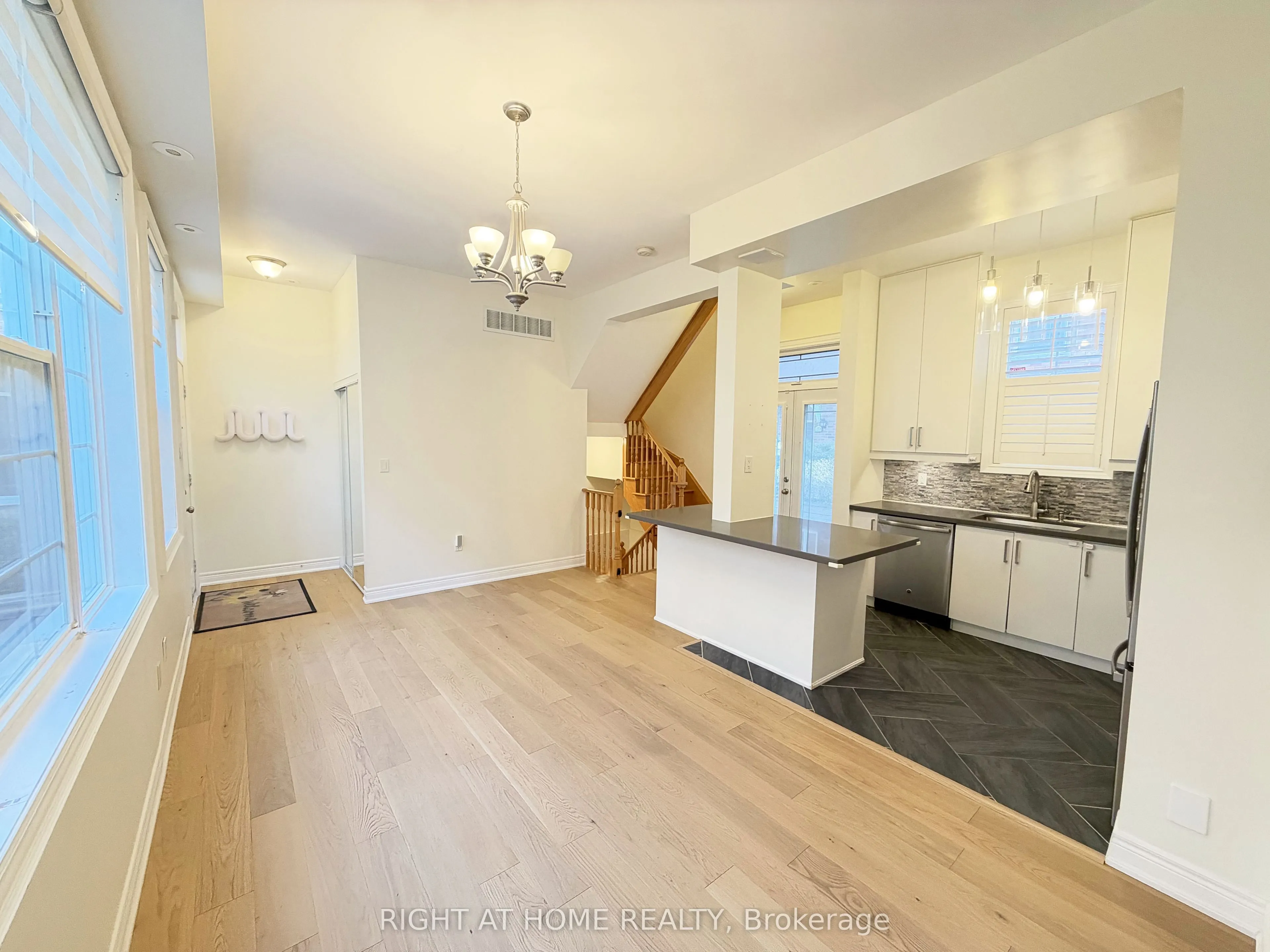 1 Fairhead Mews