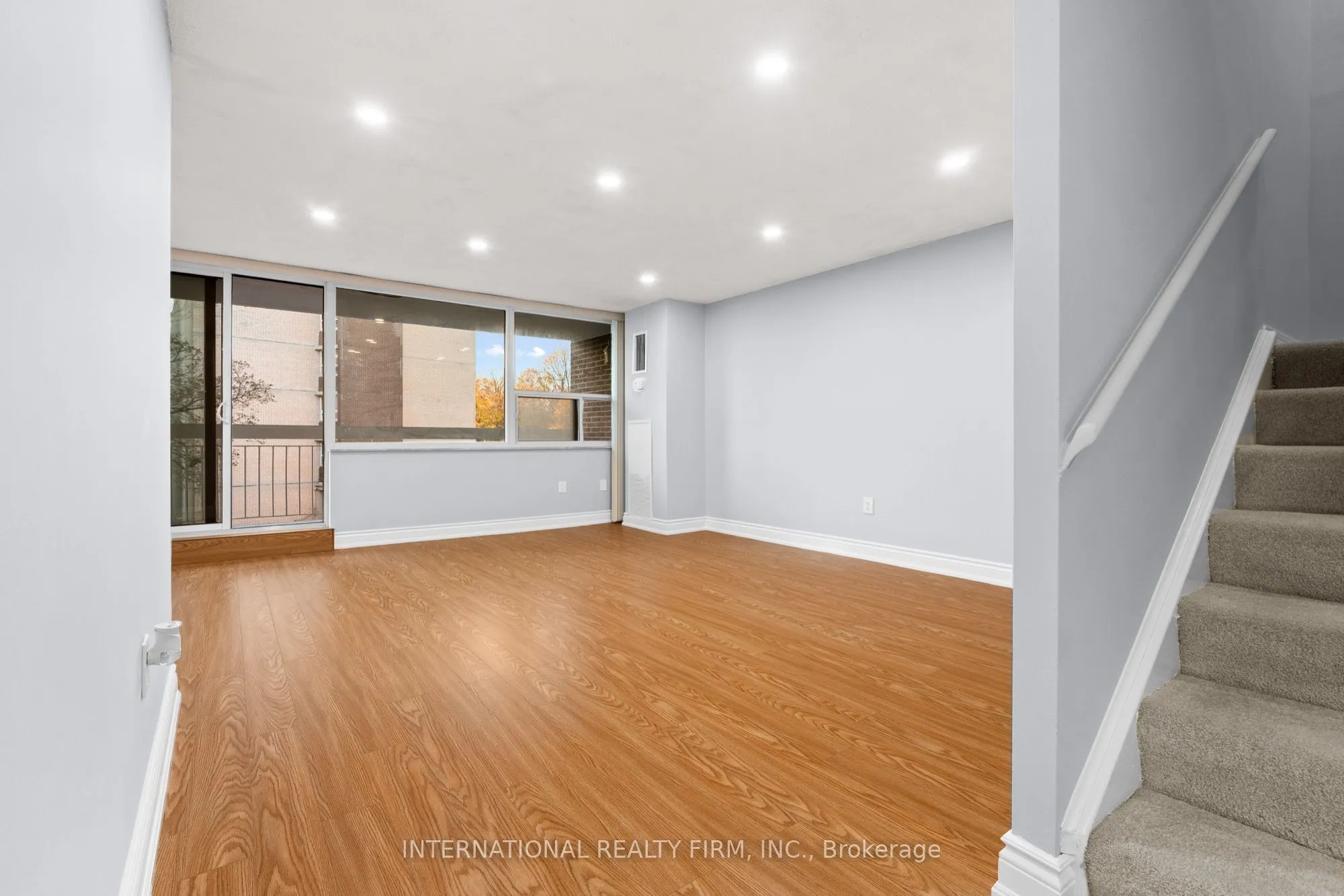 4064 Lawrence Avenue E #323