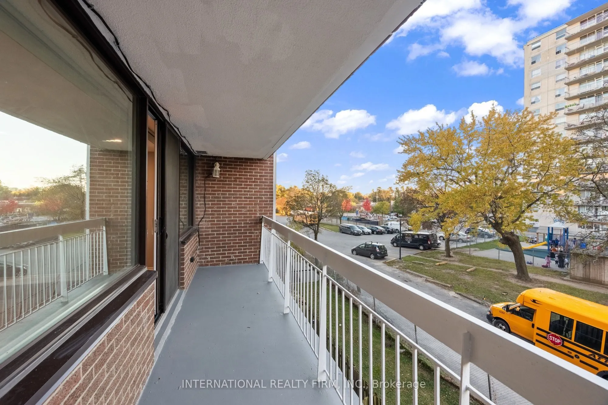 4064 Lawrence Avenue E #323