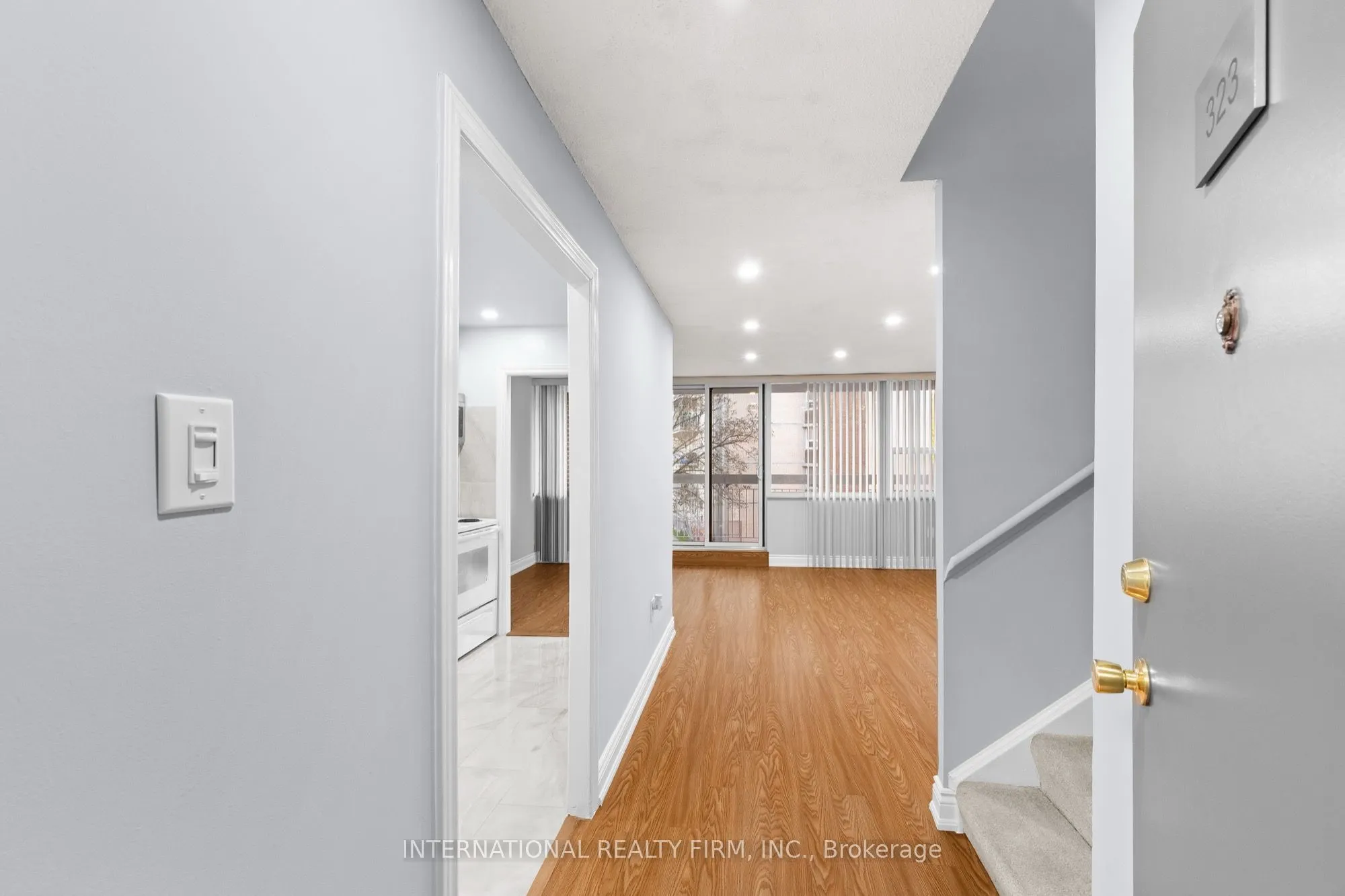 4064 Lawrence Avenue E #323
