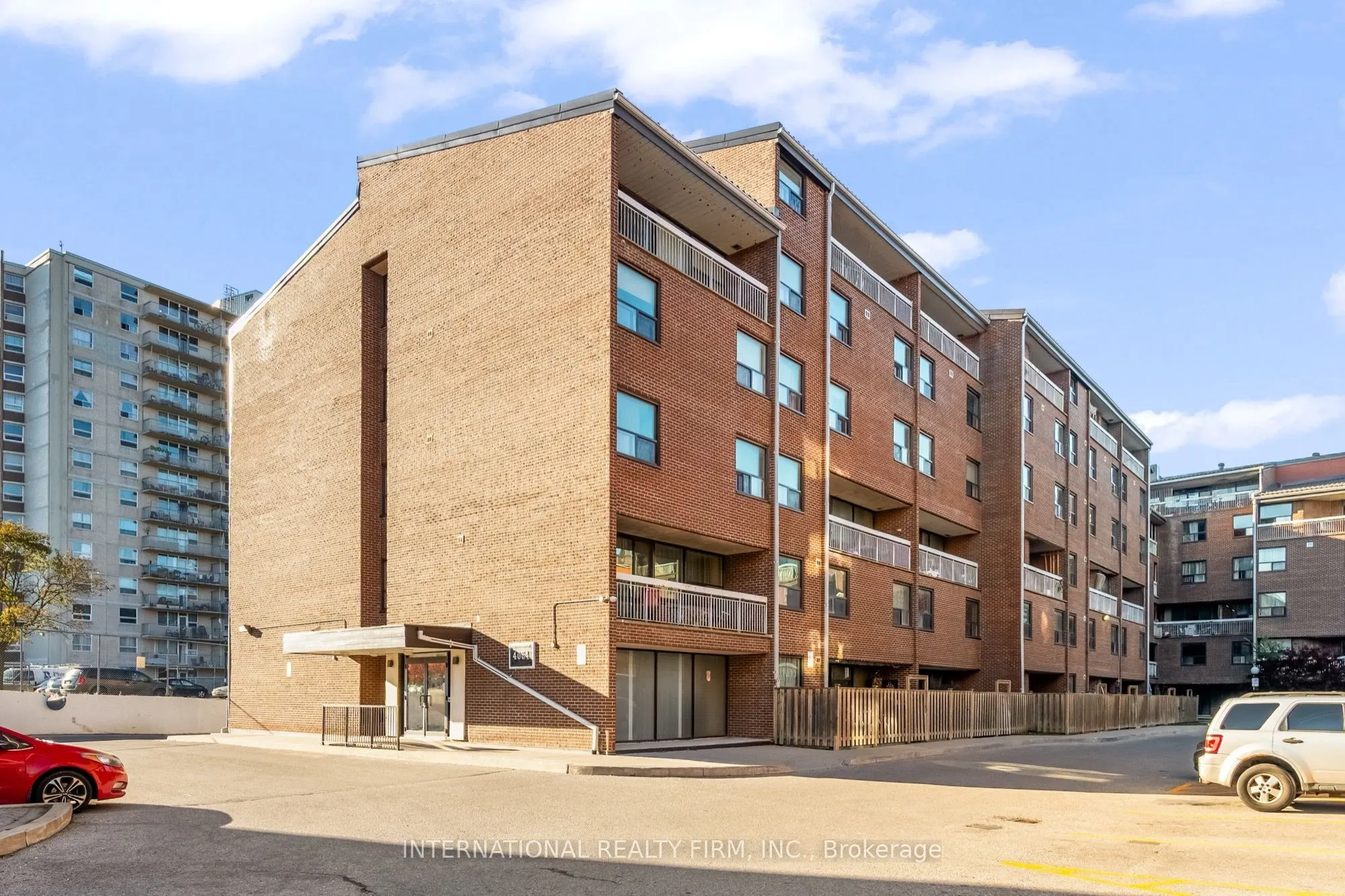 4064 Lawrence Avenue E #323