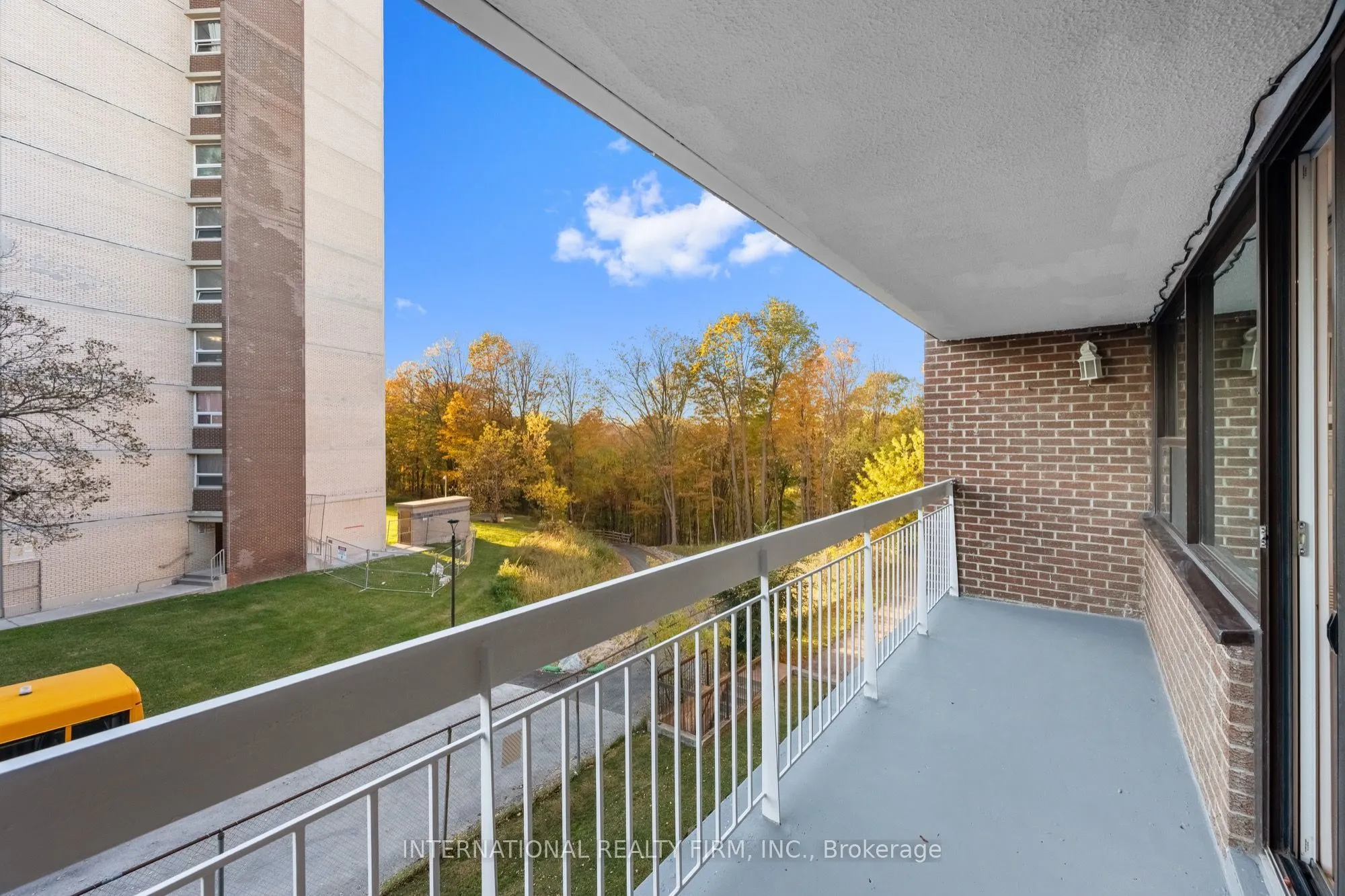 4064 Lawrence Avenue E #323
