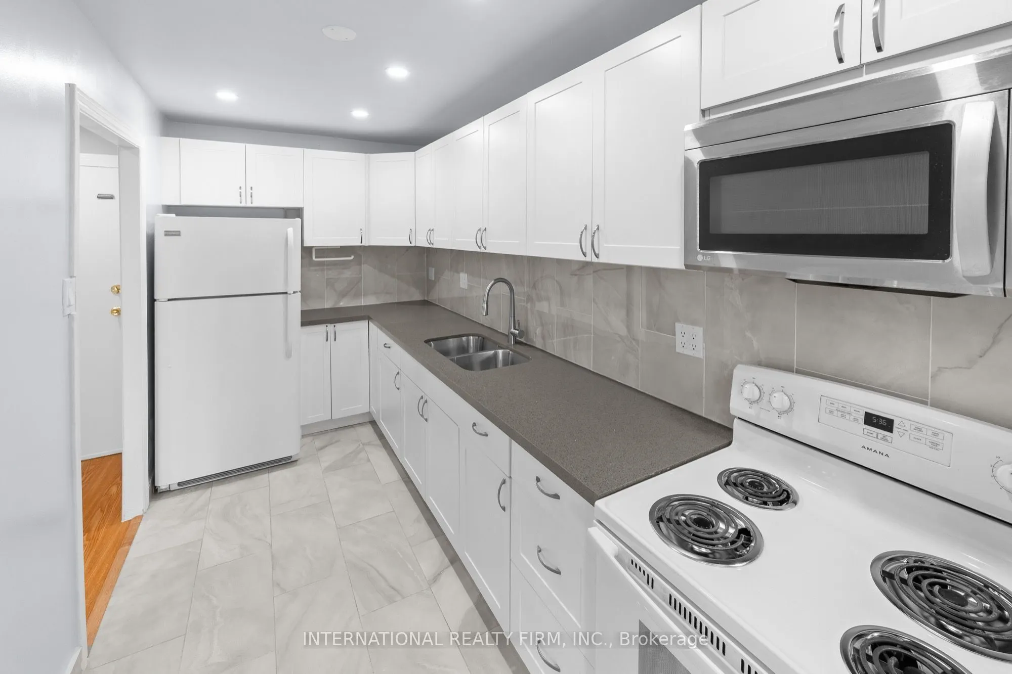 4064 Lawrence Avenue E #323