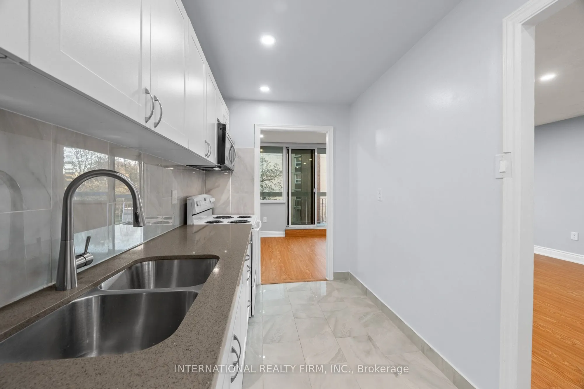 4064 Lawrence Avenue E #323