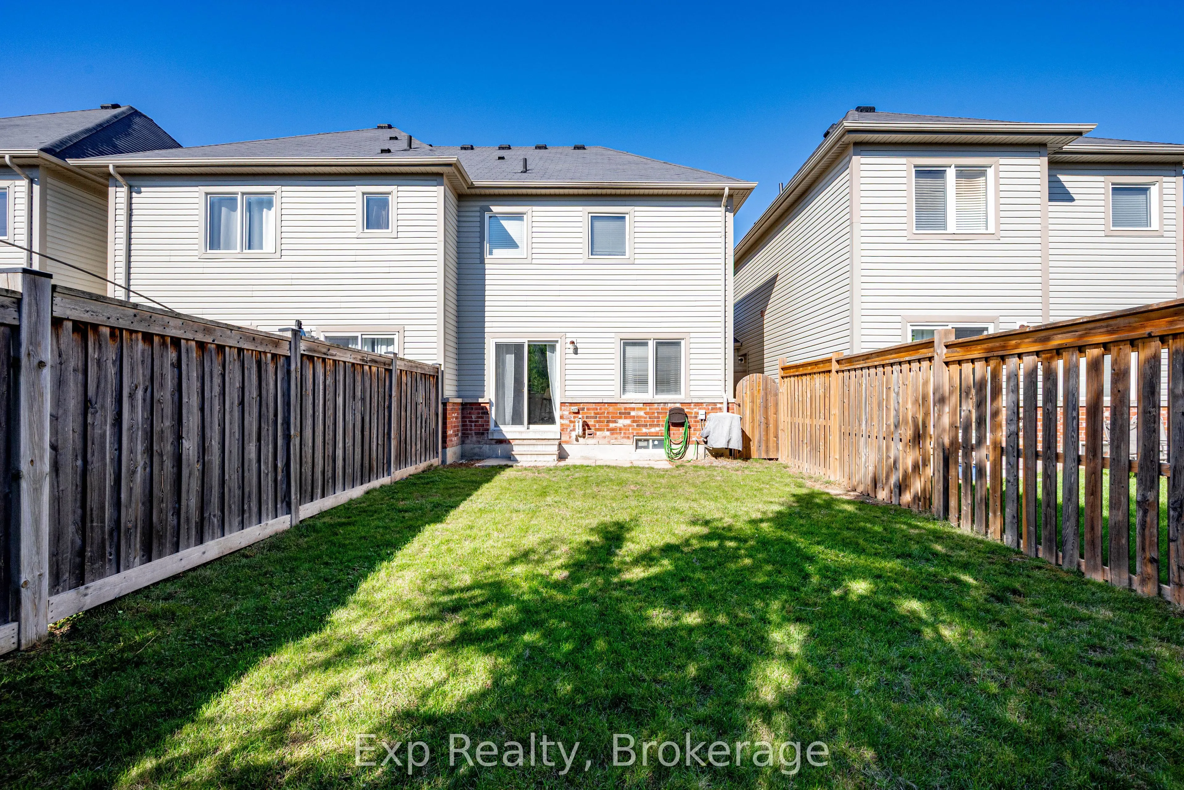 112 Richard Davies Crescent