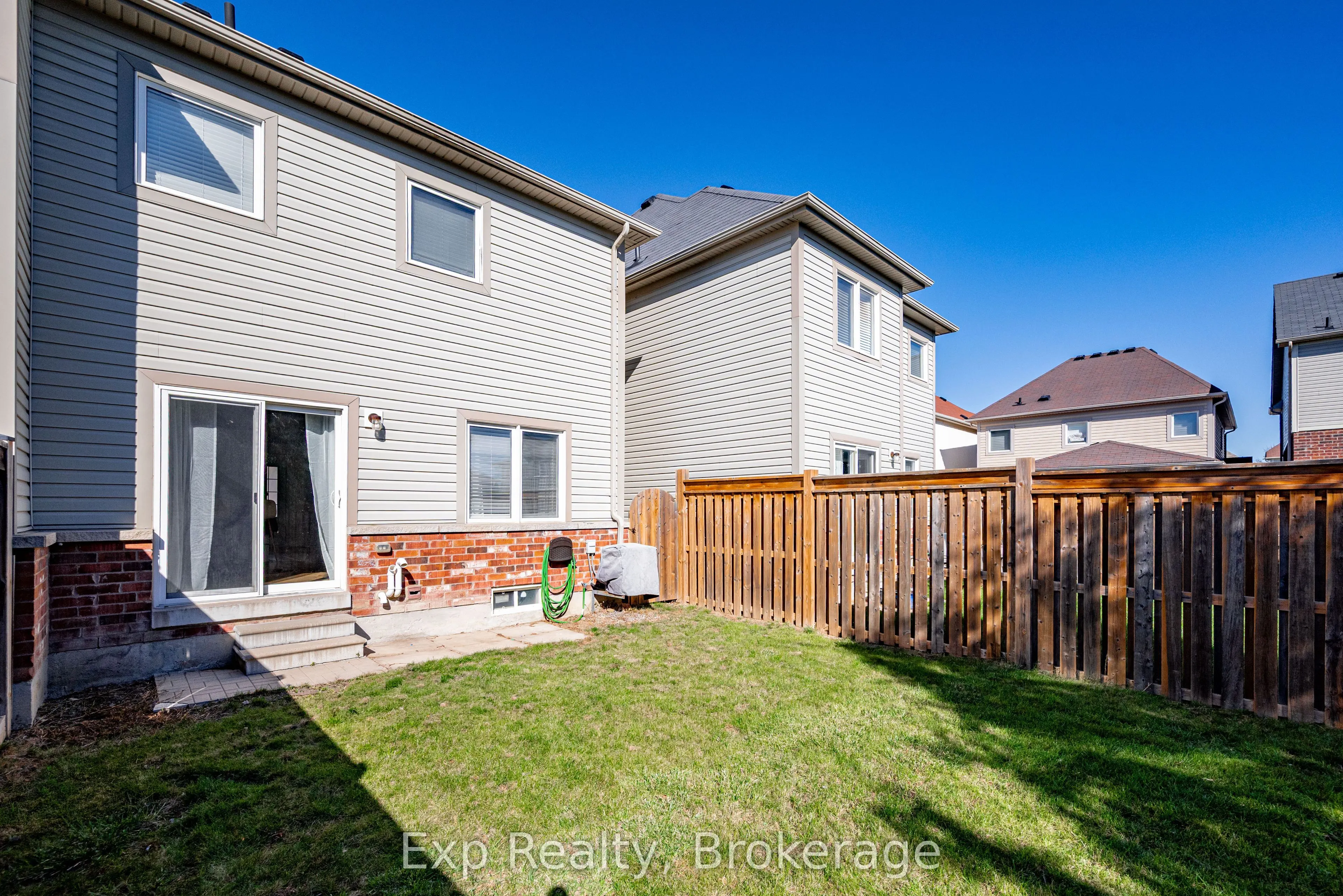 112 Richard Davies Crescent