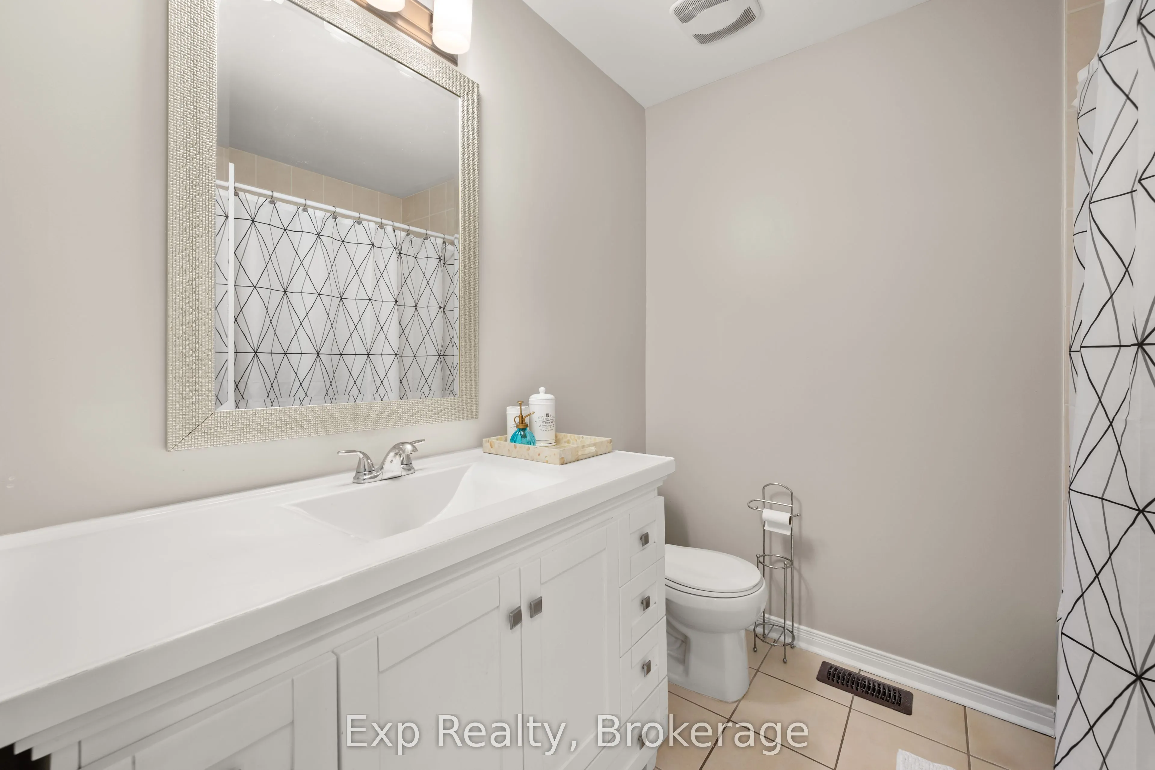 112 Richard Davies Crescent