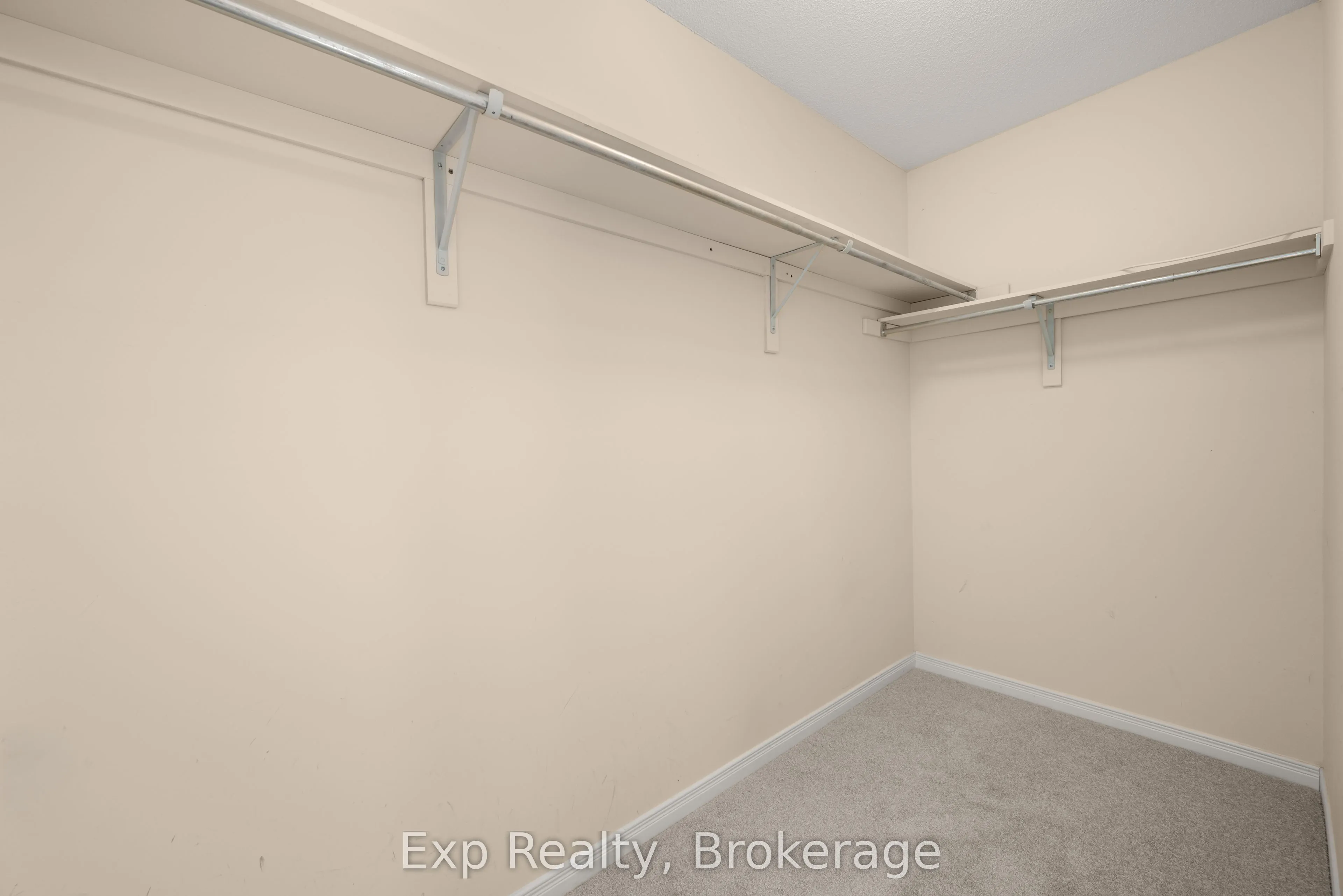 112 Richard Davies Crescent