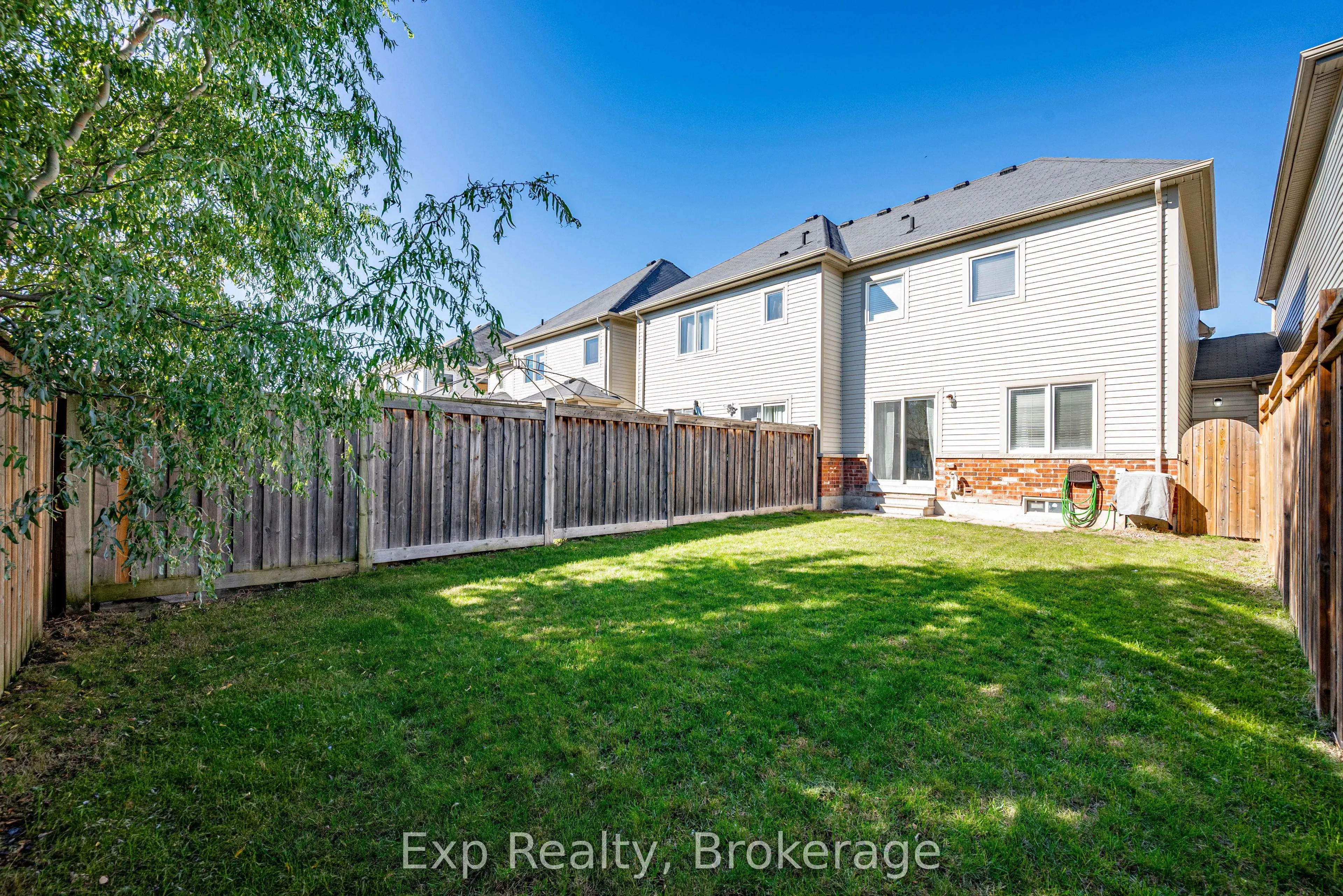 112 Richard Davies Crescent