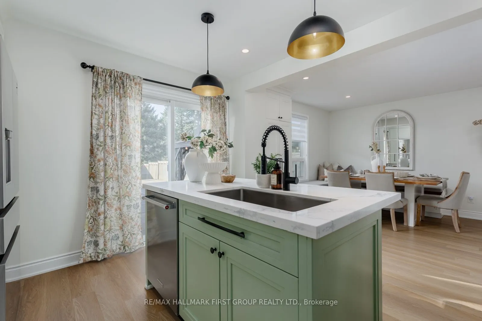 148 Sandringham Drive