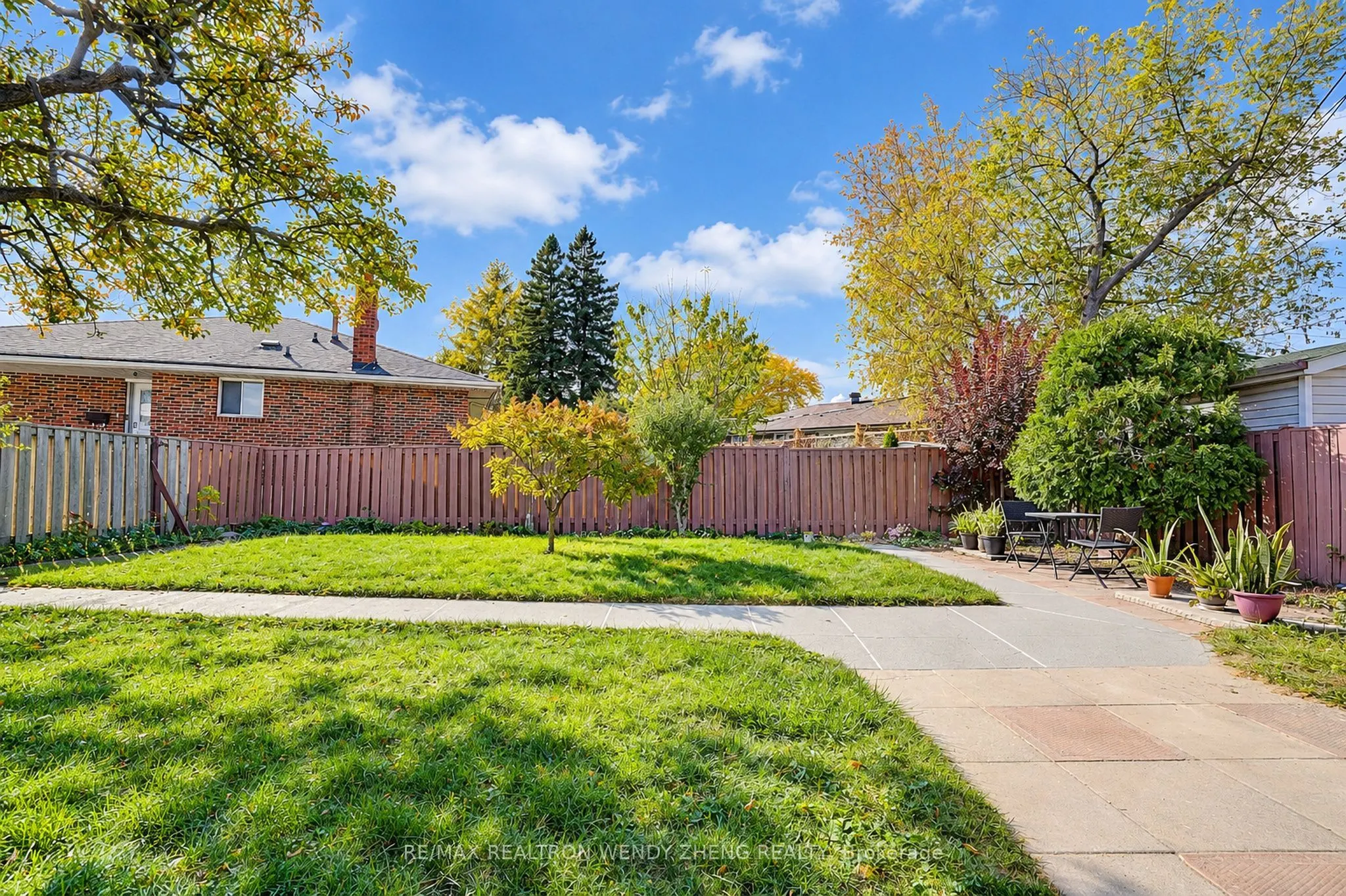 4 Amethyst Road