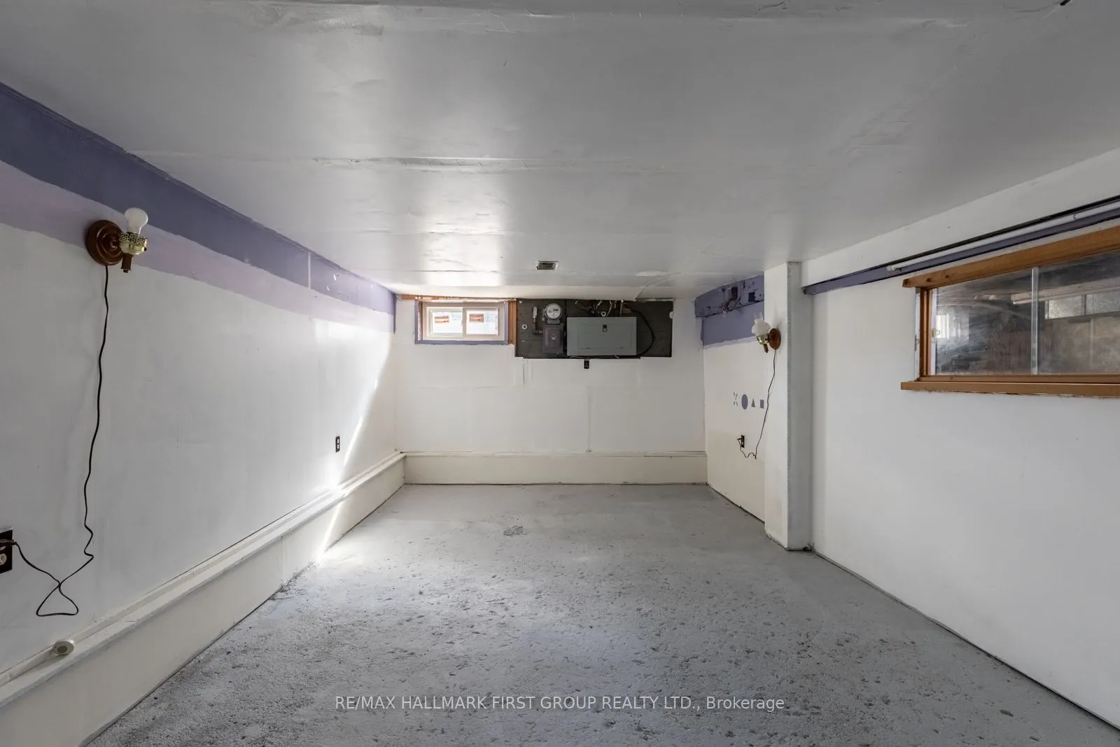 350 Oshawa Boulevard S