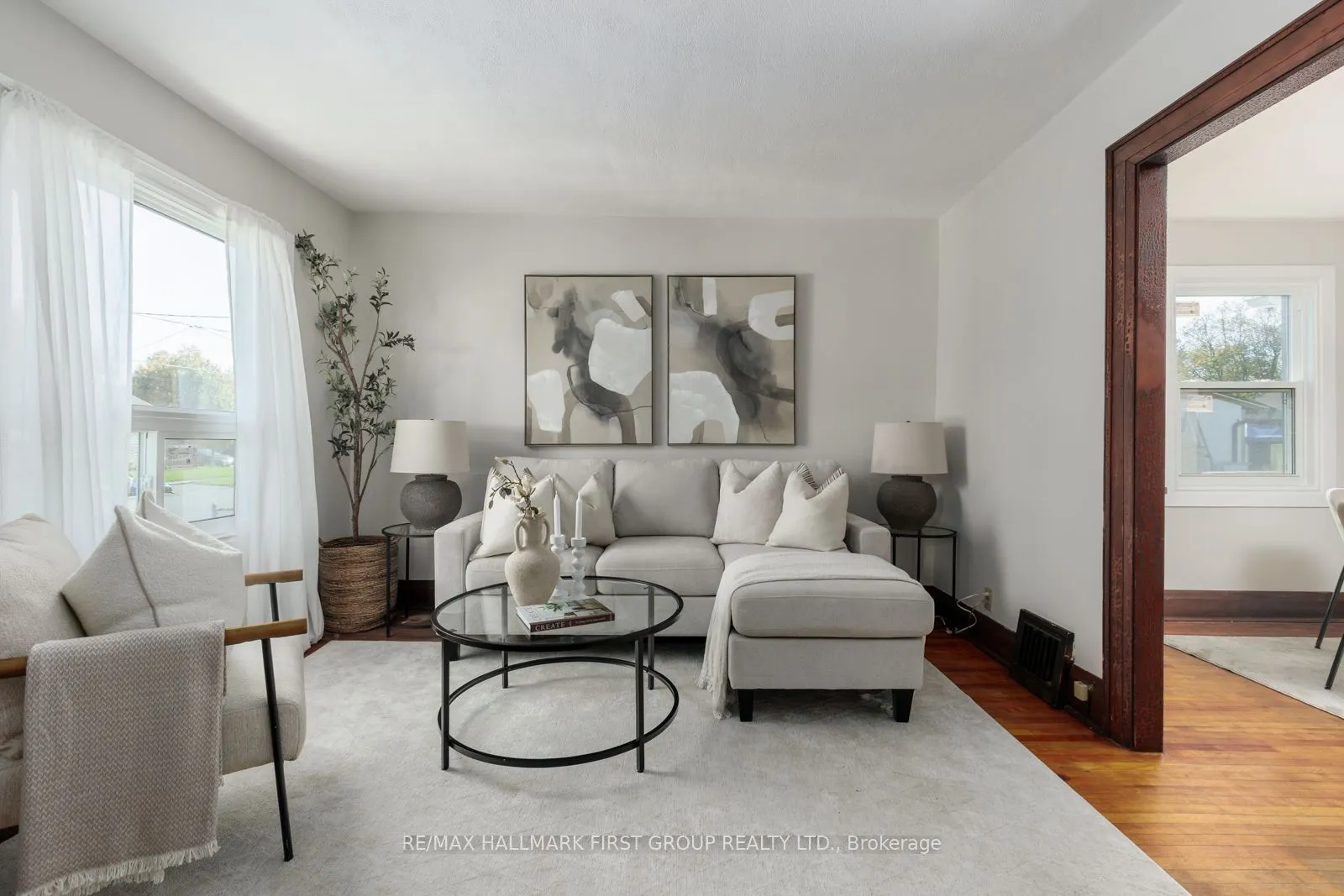 350 Oshawa Boulevard S