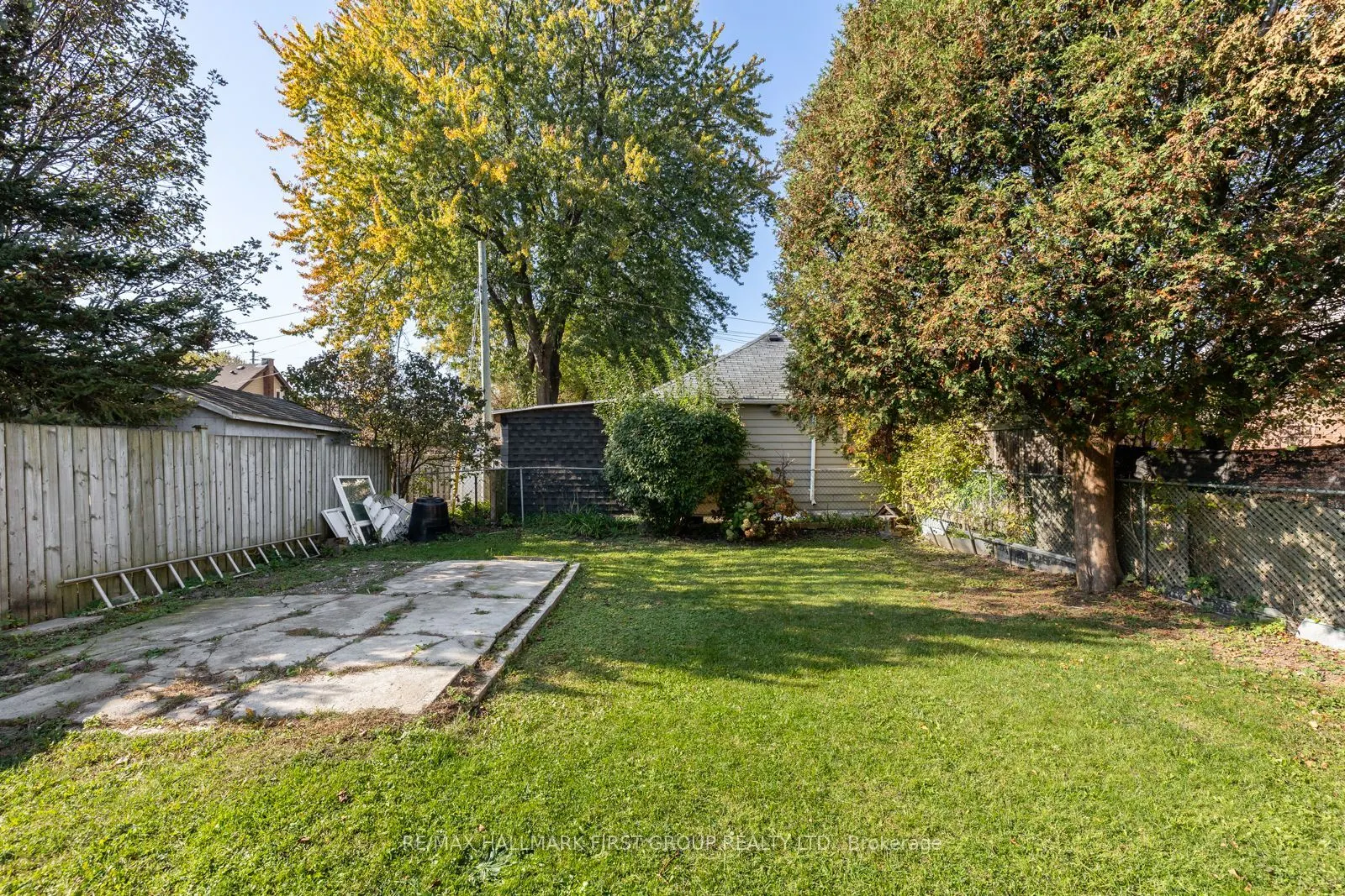 350 Oshawa Boulevard S
