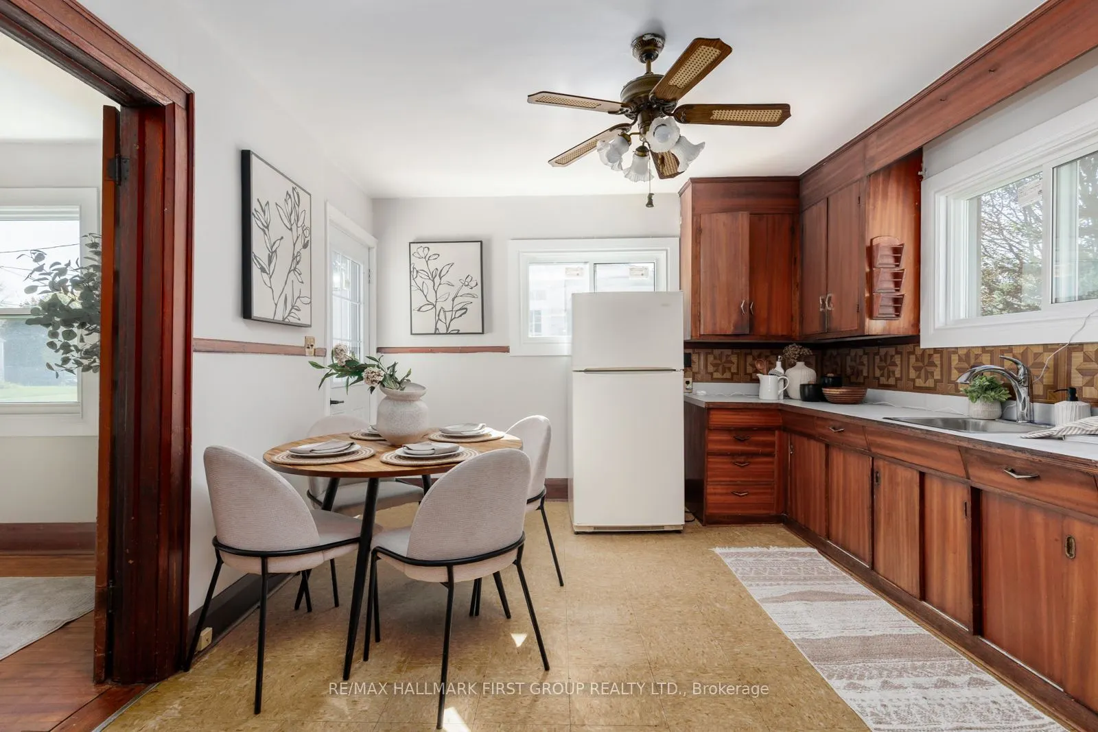 350 Oshawa Boulevard S