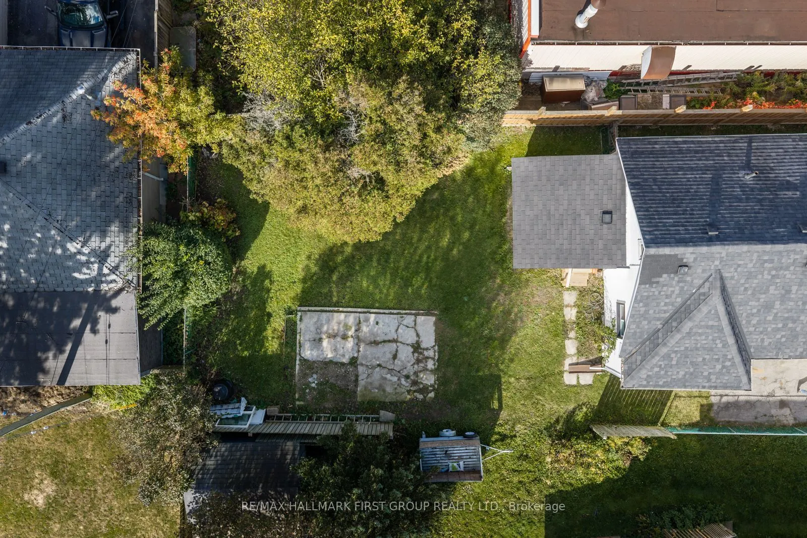 350 Oshawa Boulevard S