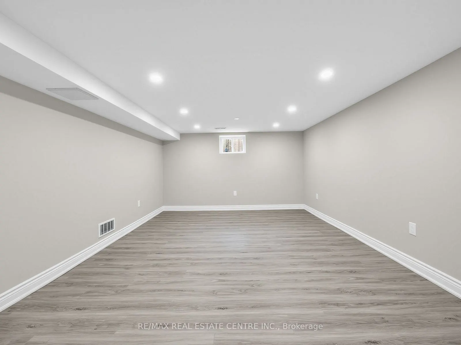 14 Flora Drive W