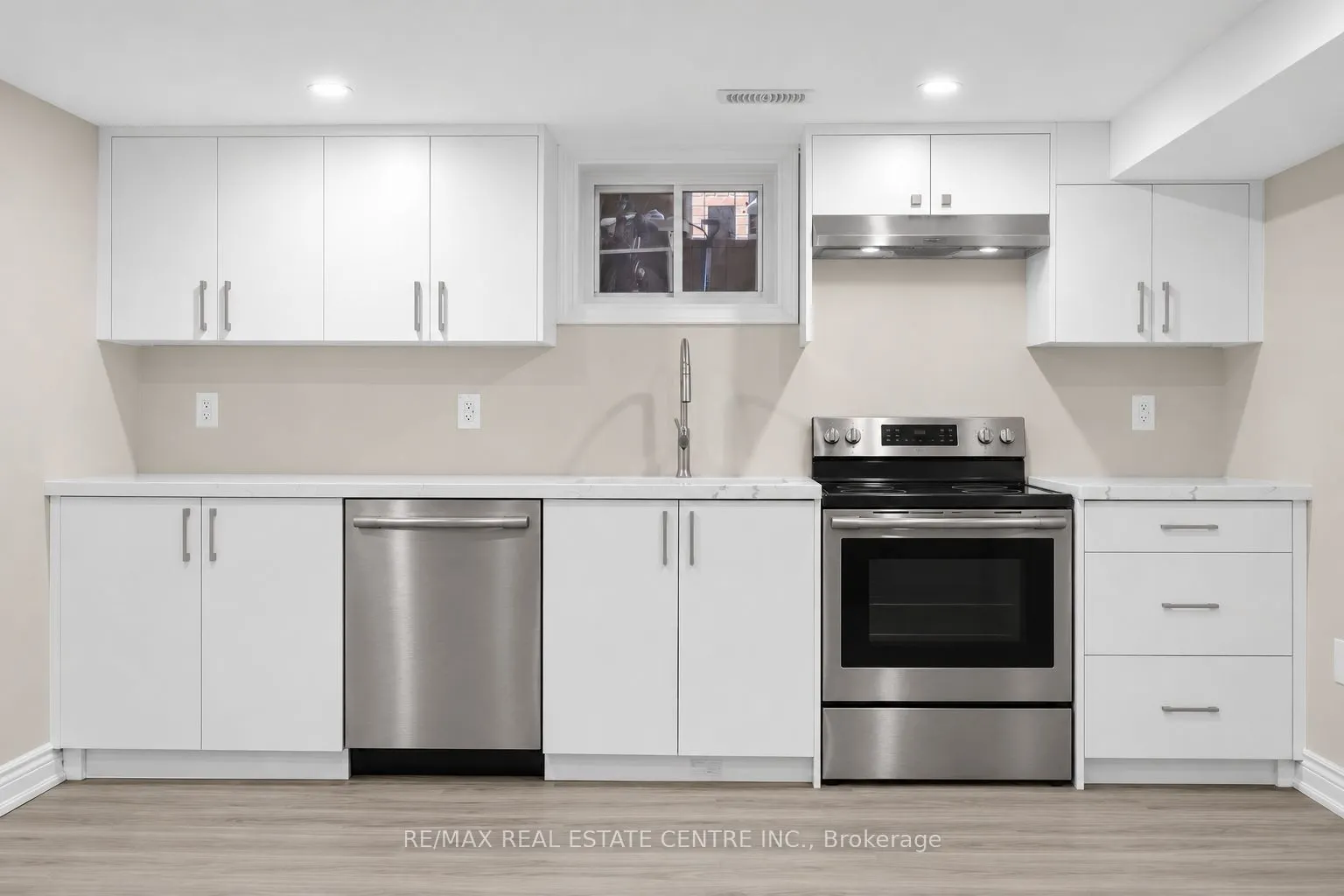 14 Flora Drive W
