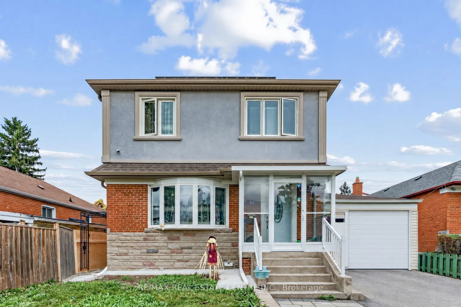 14 Flora Drive W