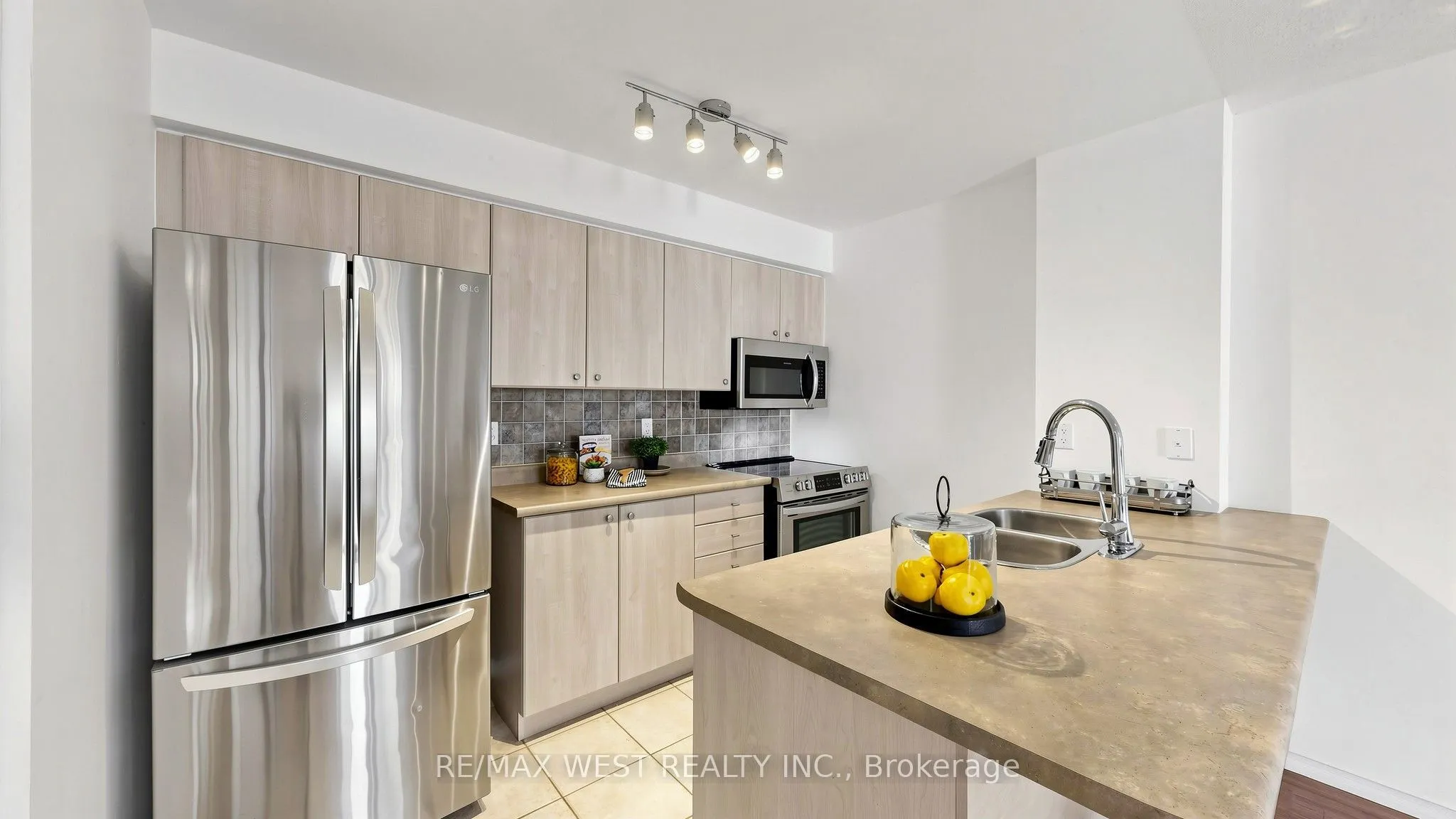 102 Aspen Springs Drive #105
