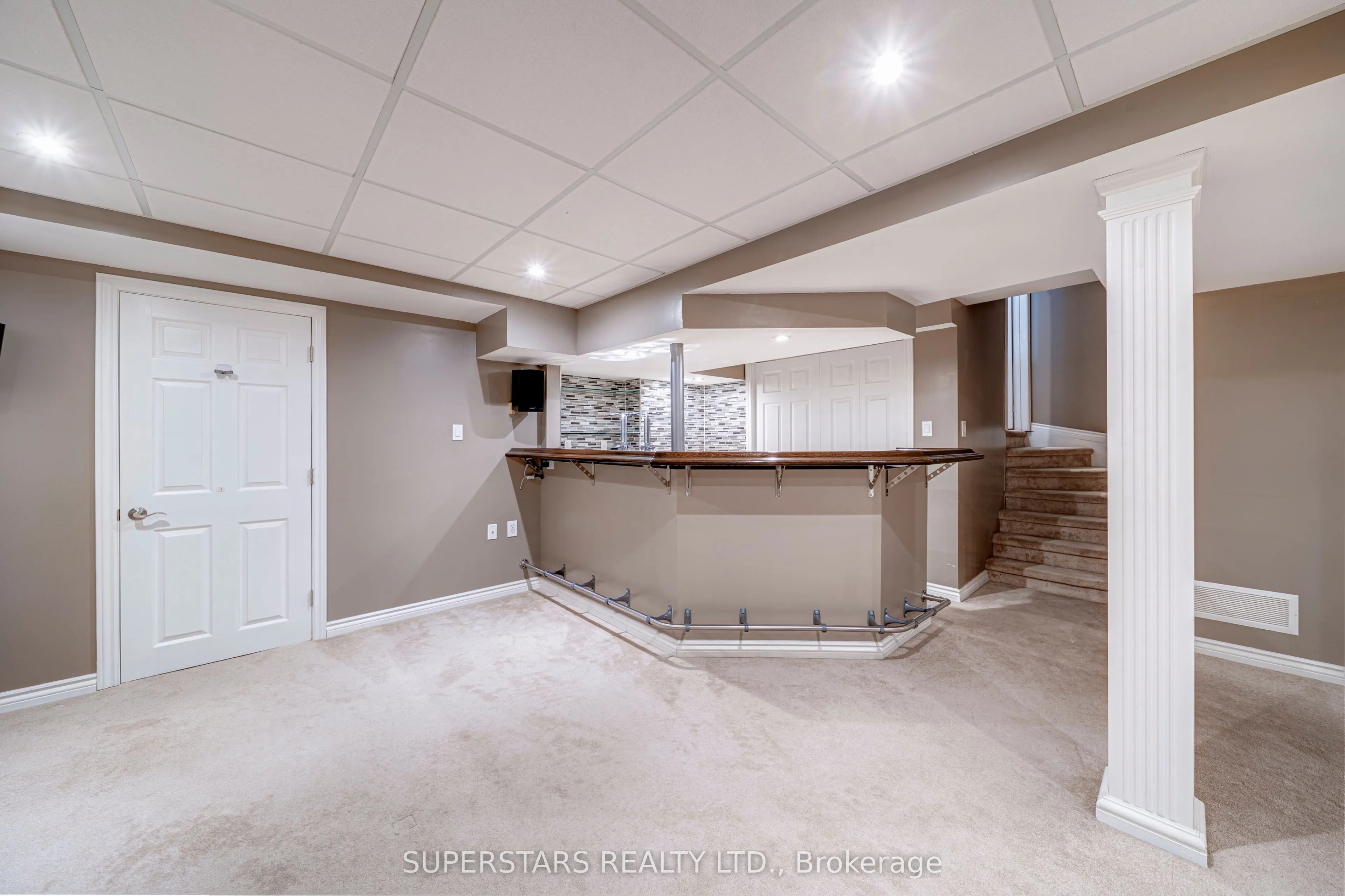32 Divine Drive